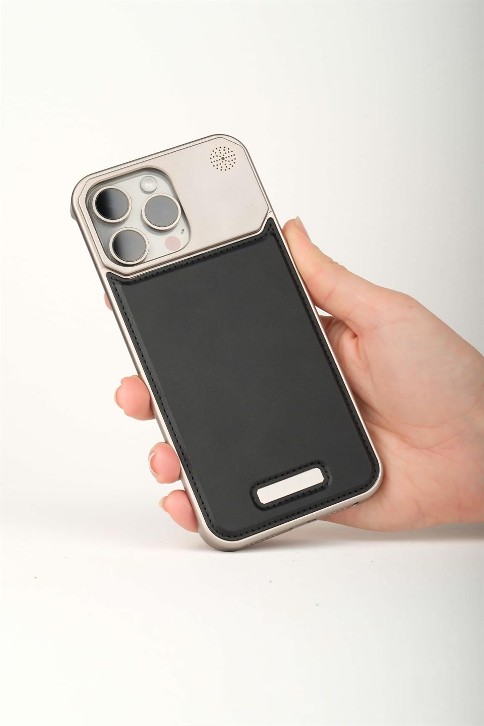 Therock 16 Pro Titanyum Gri  Manyetik Özellikli Alüminyum Alaşımlı Hakiki Deri,Kokulu Metal Kızaklı Telefon Kılıfı