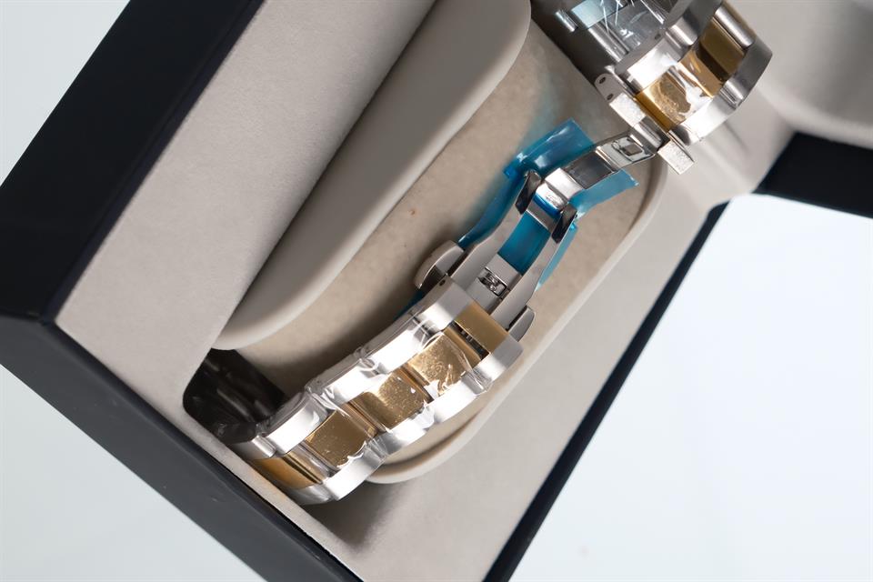 Aqualis Silver Gold Çelik Kol Saati