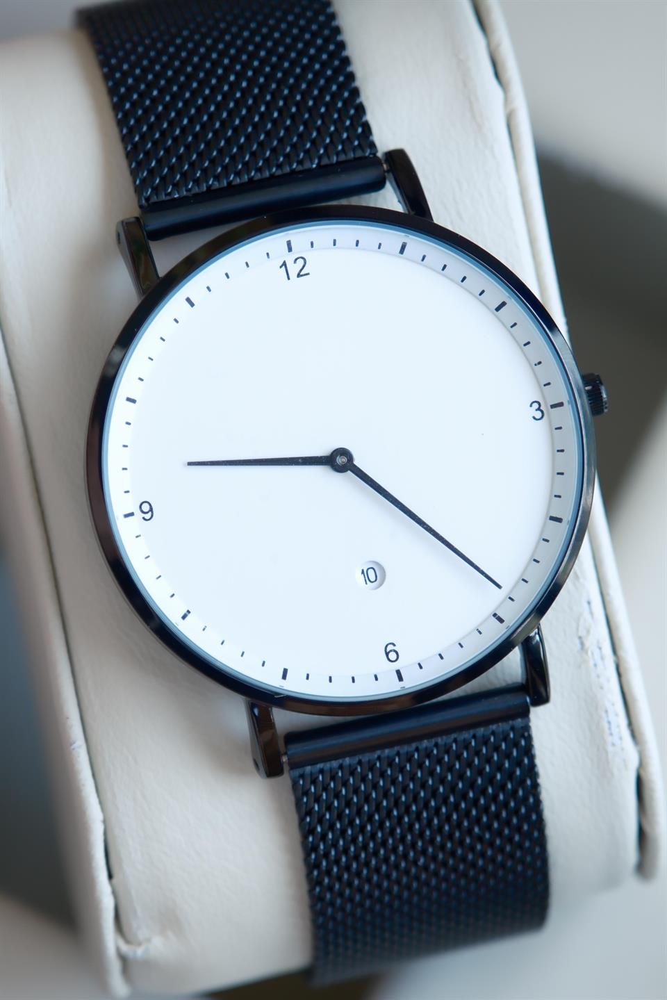 AURORA SLIM WHITE STEEL MESH WRISTWATCH