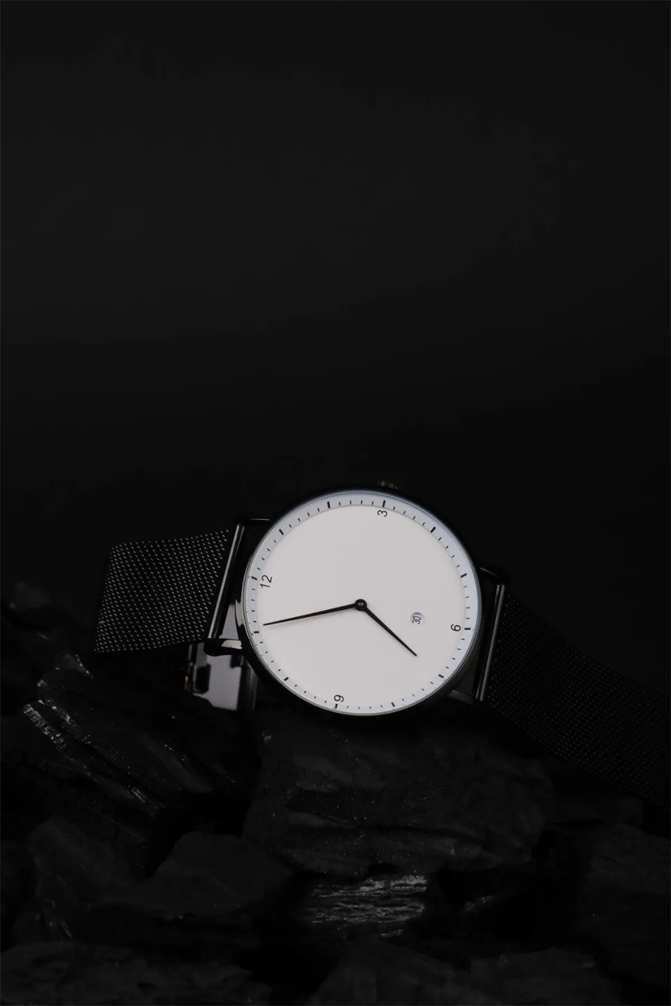 AURORA SLIM WHITE STEEL MESH WRISTWATCH