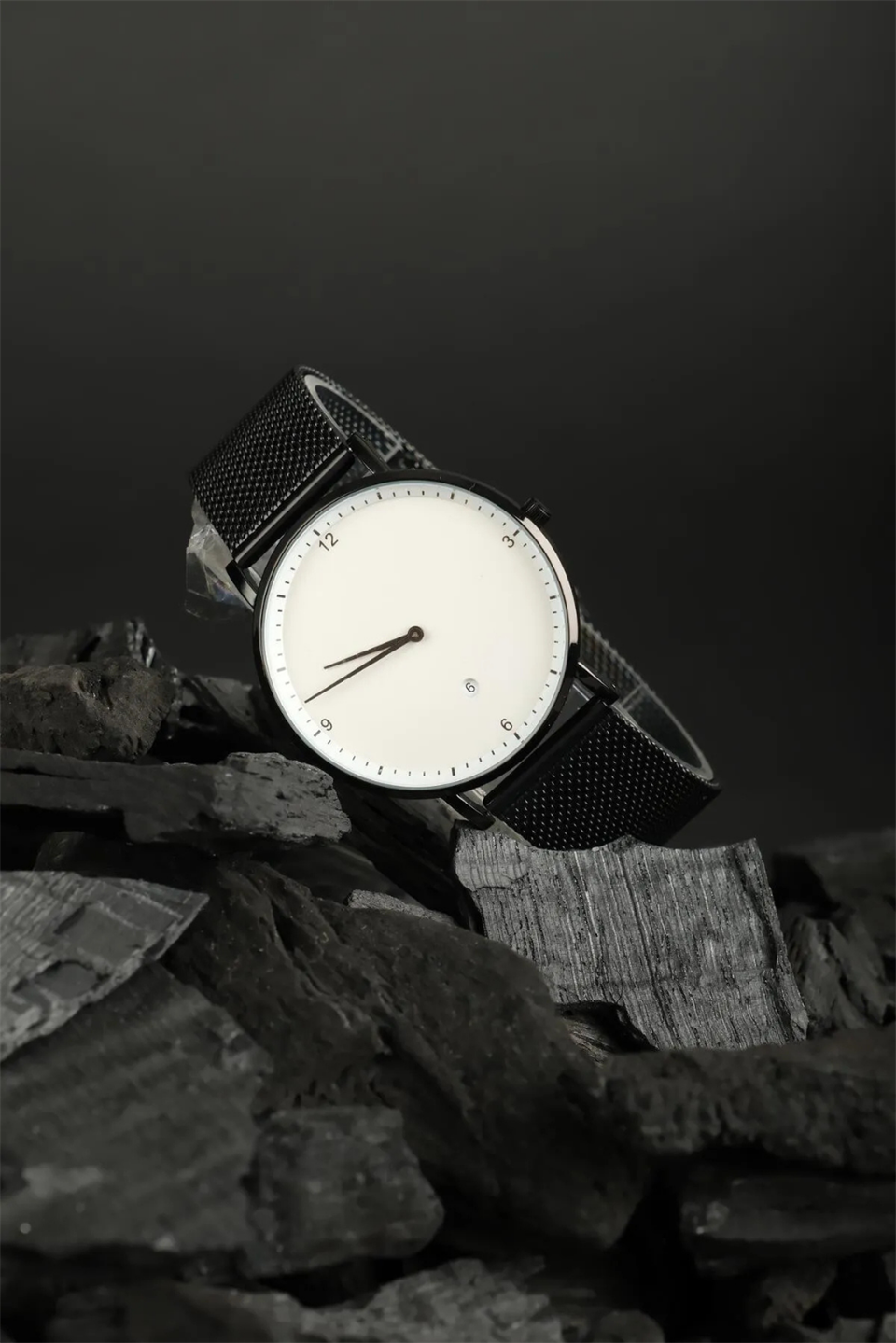 AURORA SLIM WHITE STEEL MESH WRISTWATCH