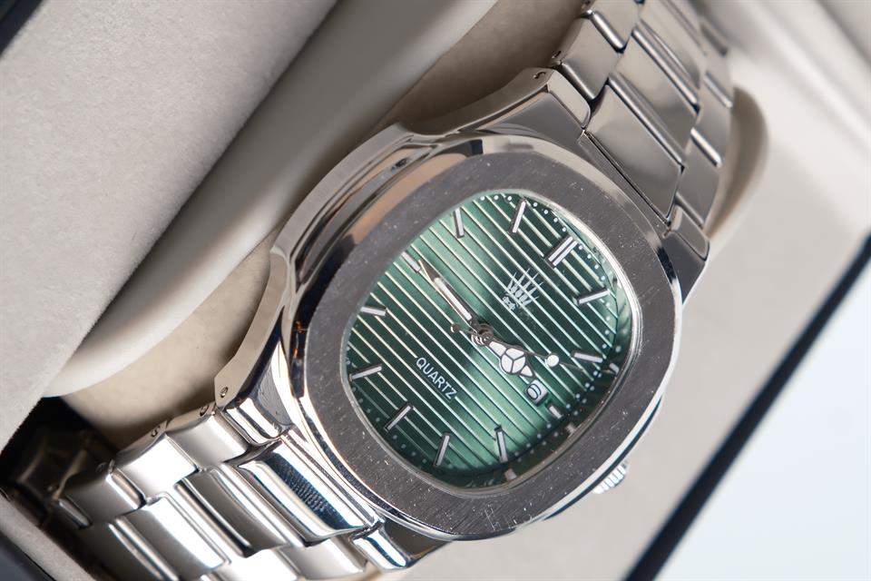 Wolf Silver Green Kol Saati