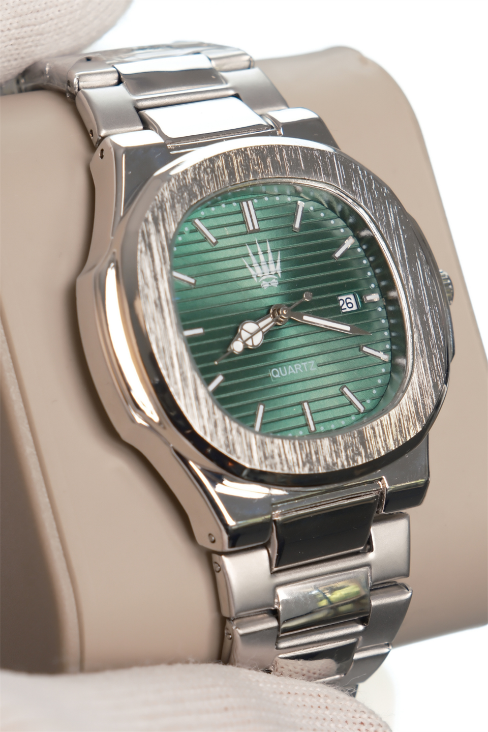 Wolf Silver Green Kol Saati