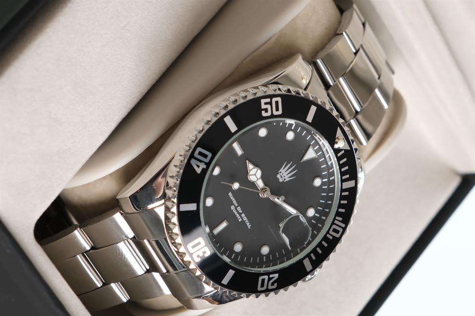 Titan Silver Black Kol Saati