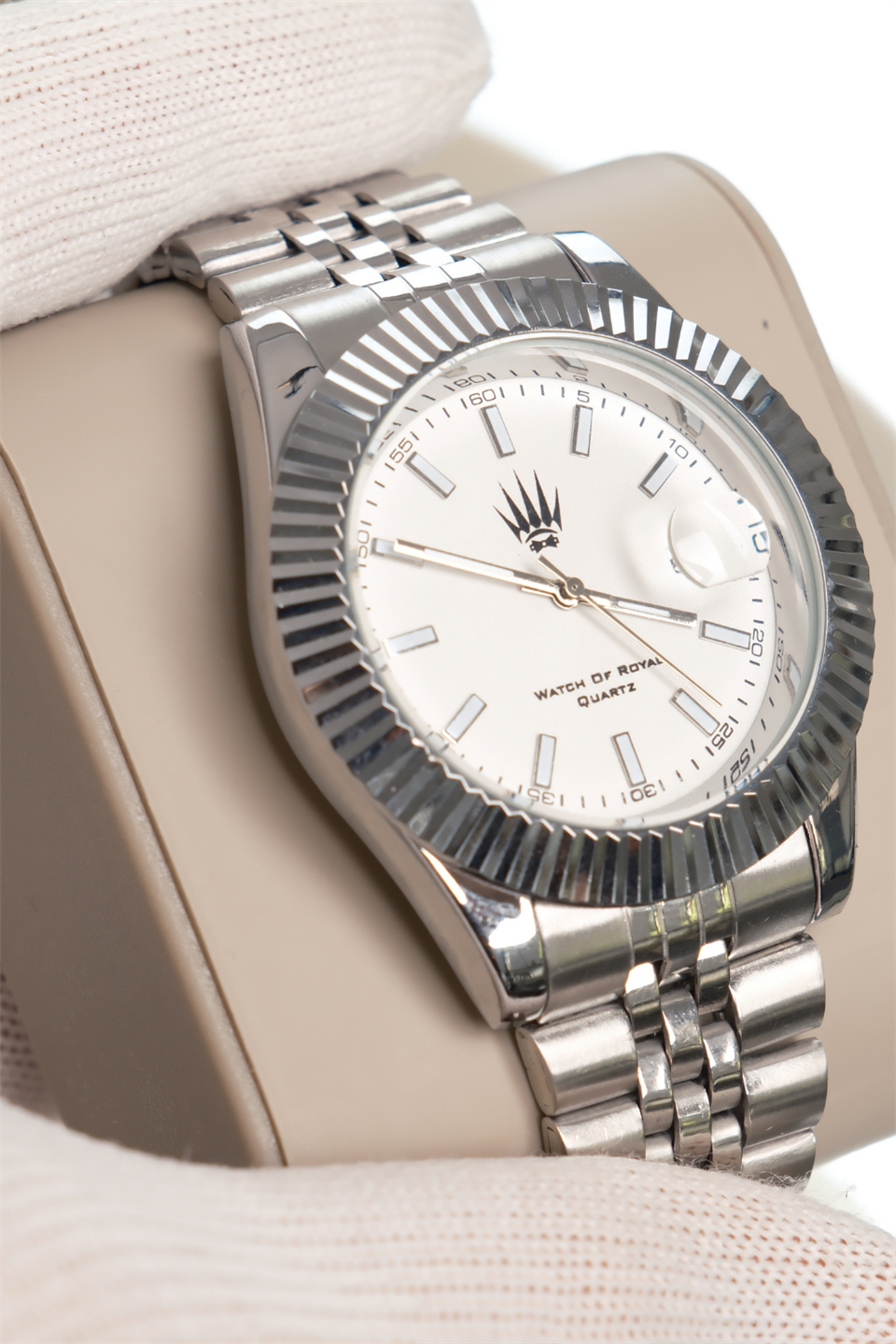 Quantum Silver White Kol Saati