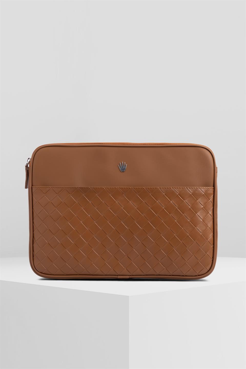 COLORATO TAN CLUTCH HAND BAG