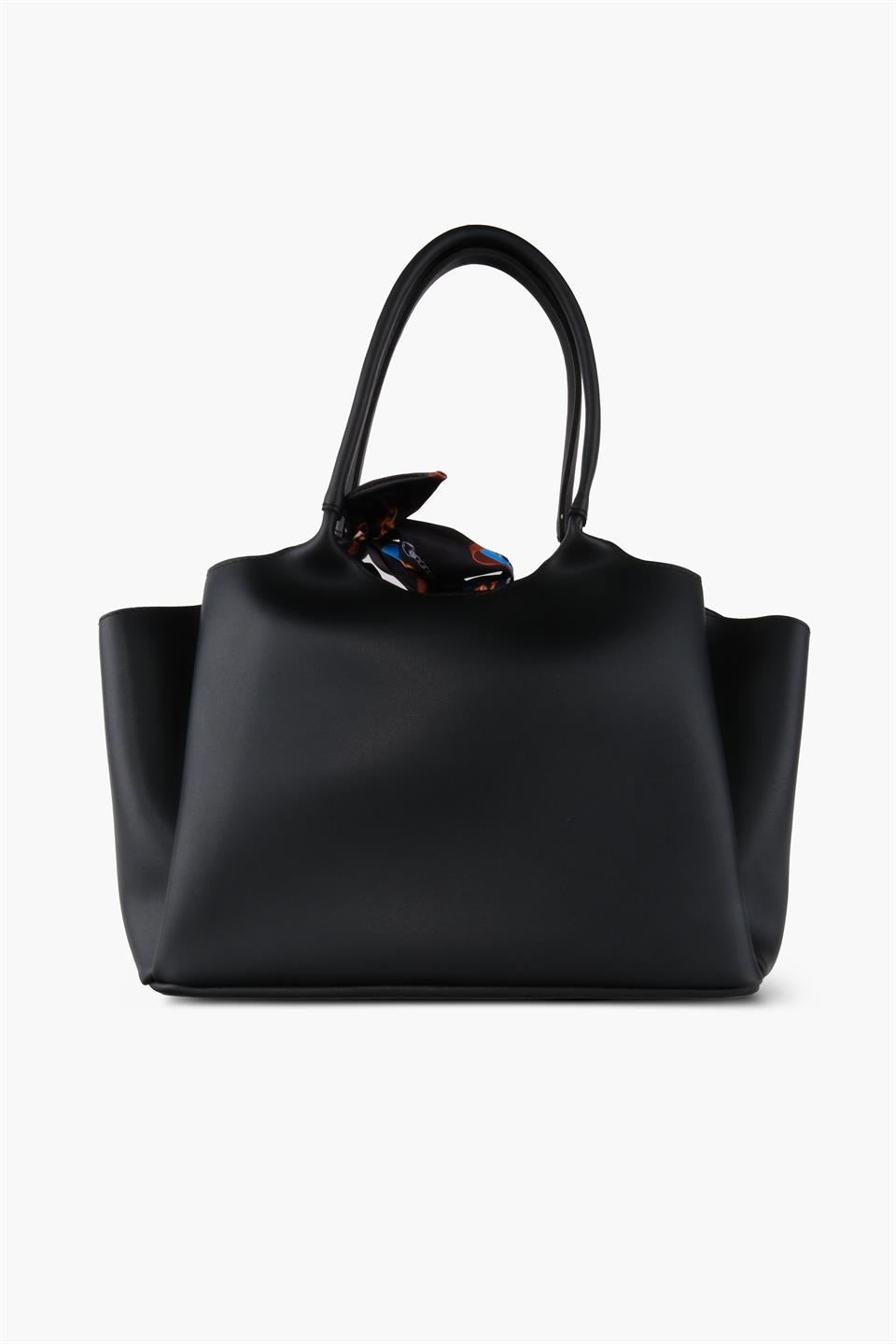 Kadın Siyah Fular Aksesuarlı Yumuşak Deri Omuz Çantası Lena