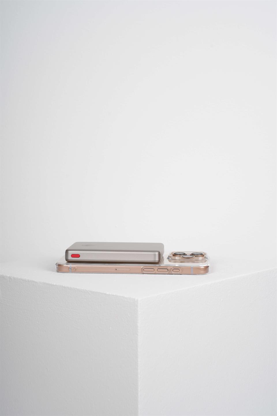 POWER BANK MAGNETIC Q26A FAST CHARGE 10000MAH PD TYPE-C 20W - TITANIUM GOLD  