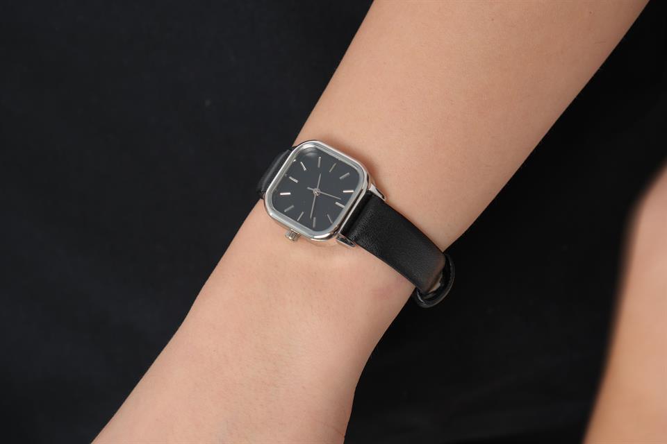 VİNTAGE SİYAH SİLVER LEATHER KADIN KOL SAATİ