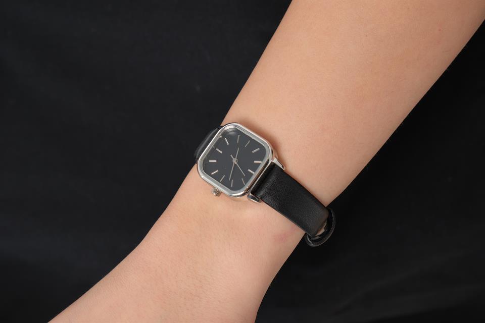 VİNTAGE SİYAH SİLVER LEATHER KADIN KOL SAATİ