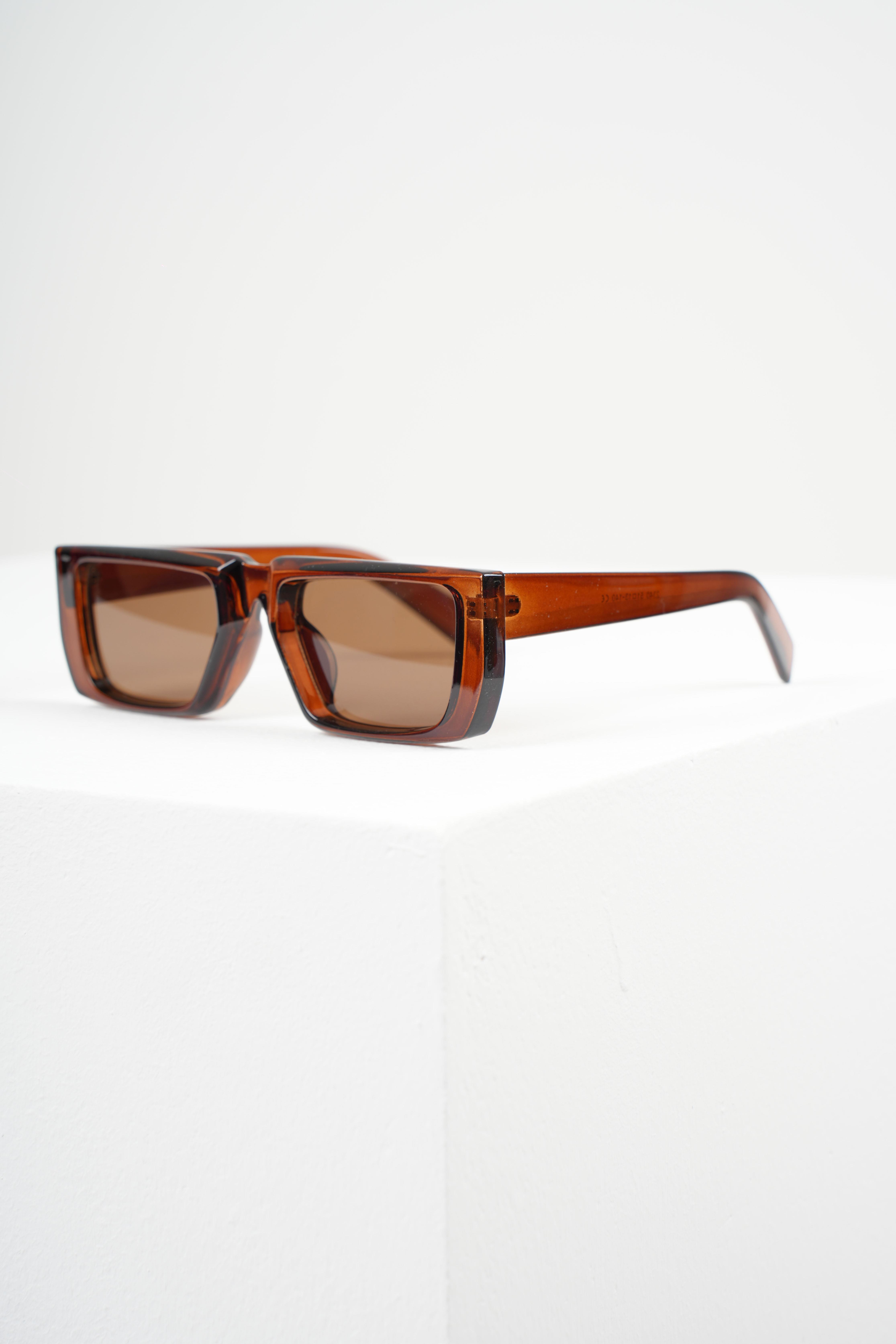 ROYAL EYEWEAR RE2340 KAHVERENGİ UNİSEX GÜNEŞ GÖZLÜĞÜGözlükWATCHOFROYALRE2340ROYAL EYEWEAR RE2340 KAHVERENGİ UNİSEX GÜNEŞ GÖZLÜĞÜ