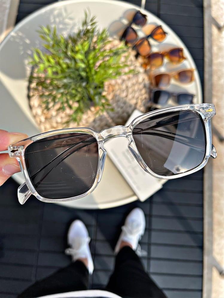 ROYAL EYEWEAR RE982 TRANSPARAN GRİ GÜNEŞ GÖZLÜĞÜGözlükWATCHOFROYALRE982ROYAL EYEWEAR RE982 TRANSPARAN GRİ GÜNEŞ GÖZLÜĞÜ