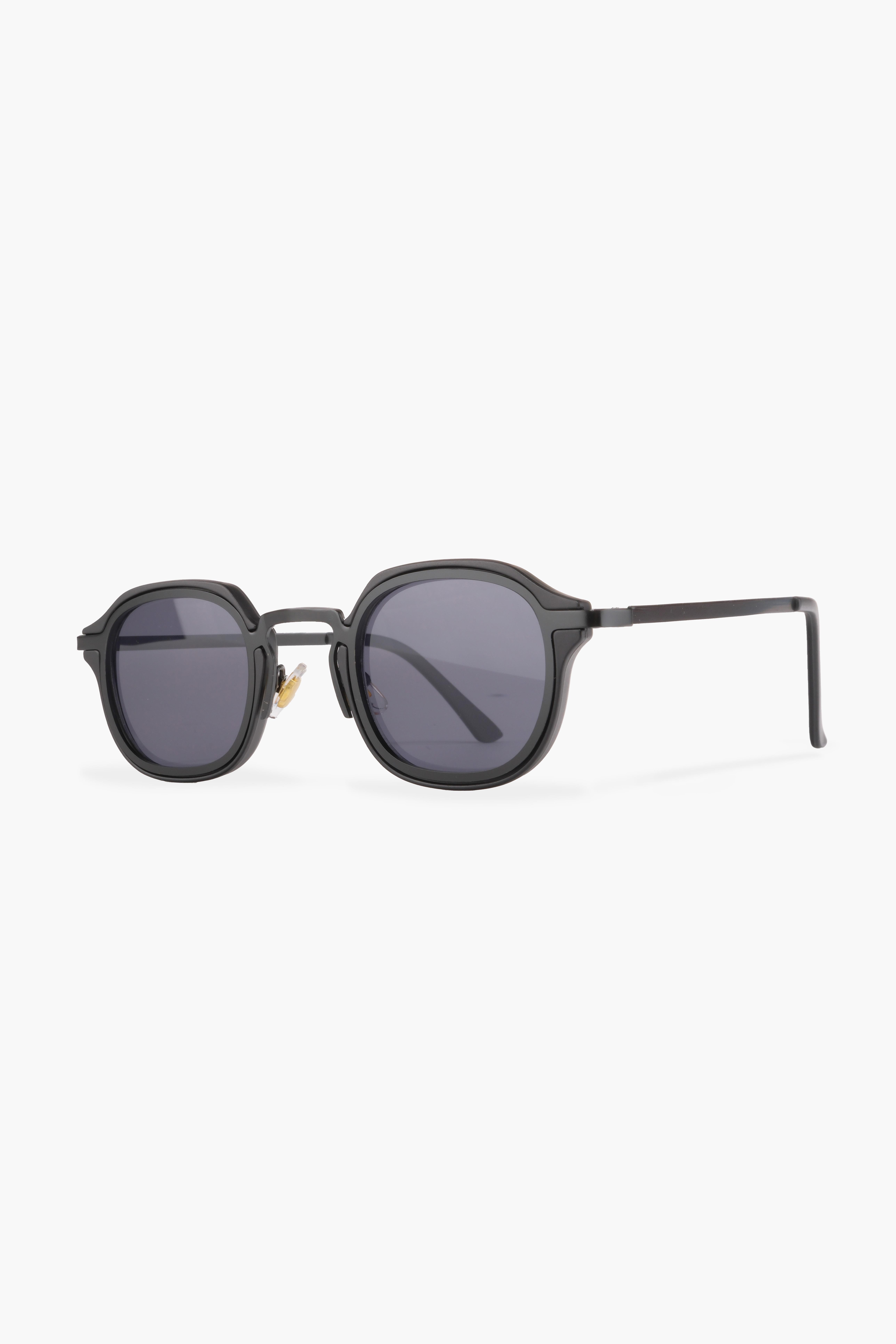 ROYAL EYEWEAR RE9904 SİYAH UNİSEX GÜNEŞ GÖZLÜĞÜGözlükWATCHOFROYALRE9904ROYAL EYEWEAR RE9904 SİYAH UNİSEX GÜNEŞ GÖZLÜĞÜ