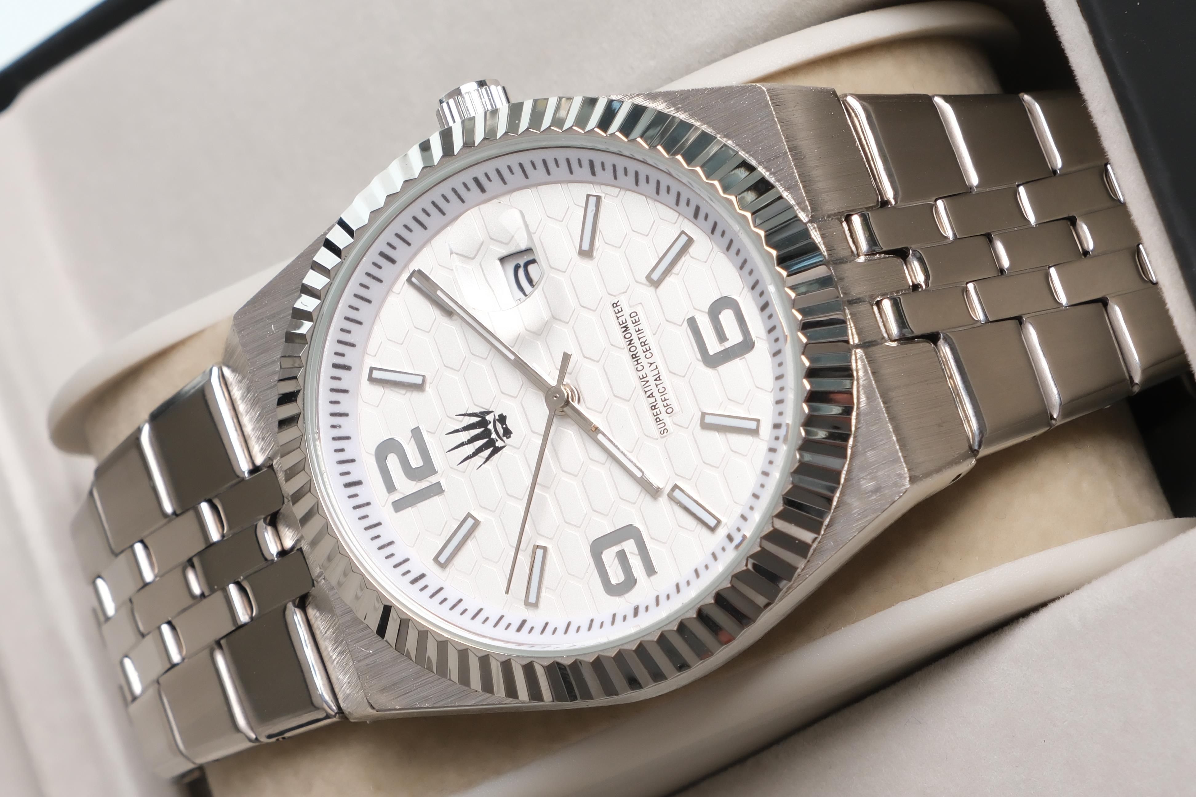 Hexora Prime Silver White Çelik Kol SaatiWatchesWATCHOFROYALHexora PrimeHexora Prime Silver White Çelik Kol Saati