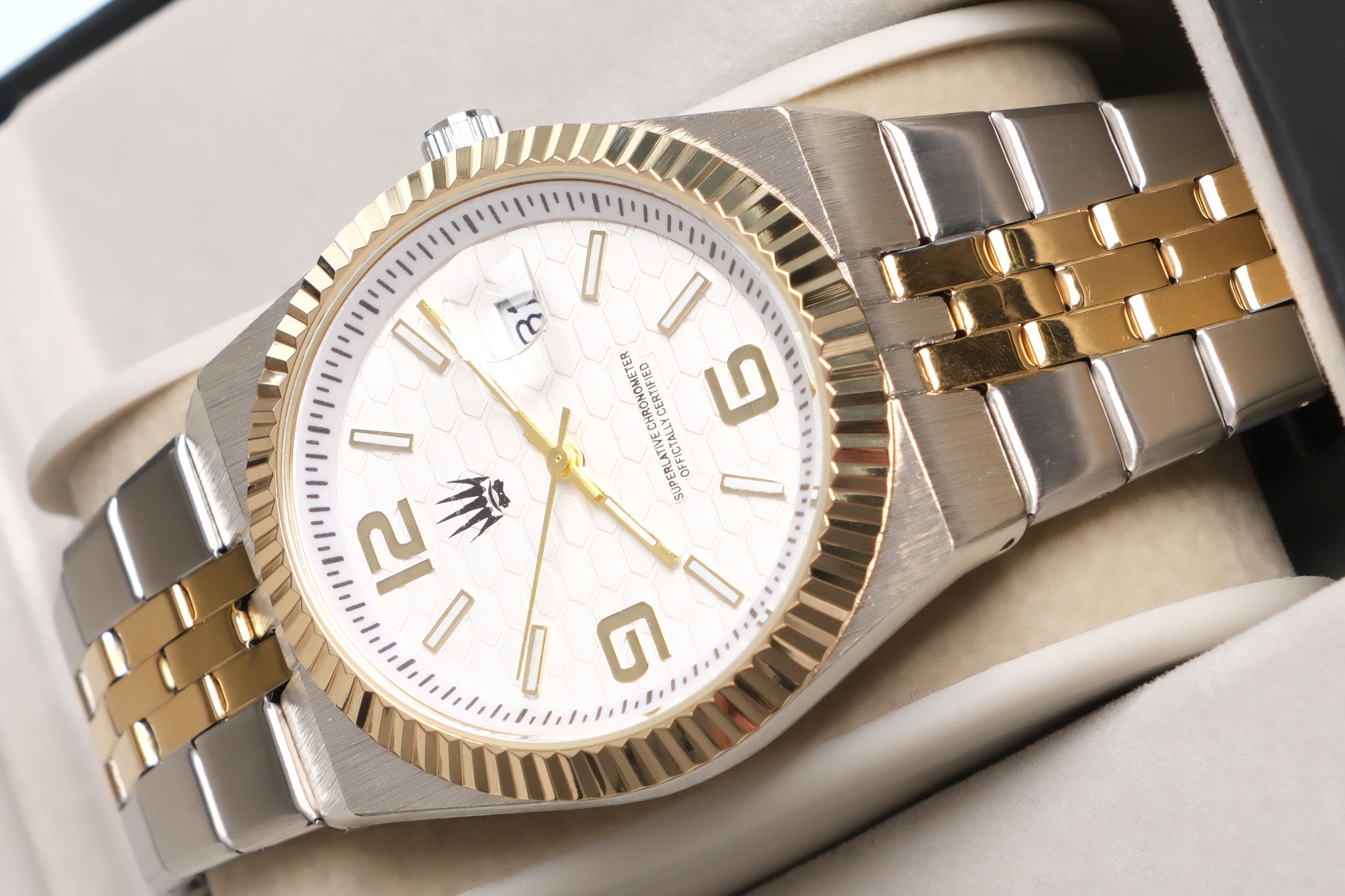 Hexora Prime Silver Gold White Çelik Kol SaatiWatchesWATCHOFROYALHexora PrimeHexora Prime Silver Gold White Çelik Kol Saati