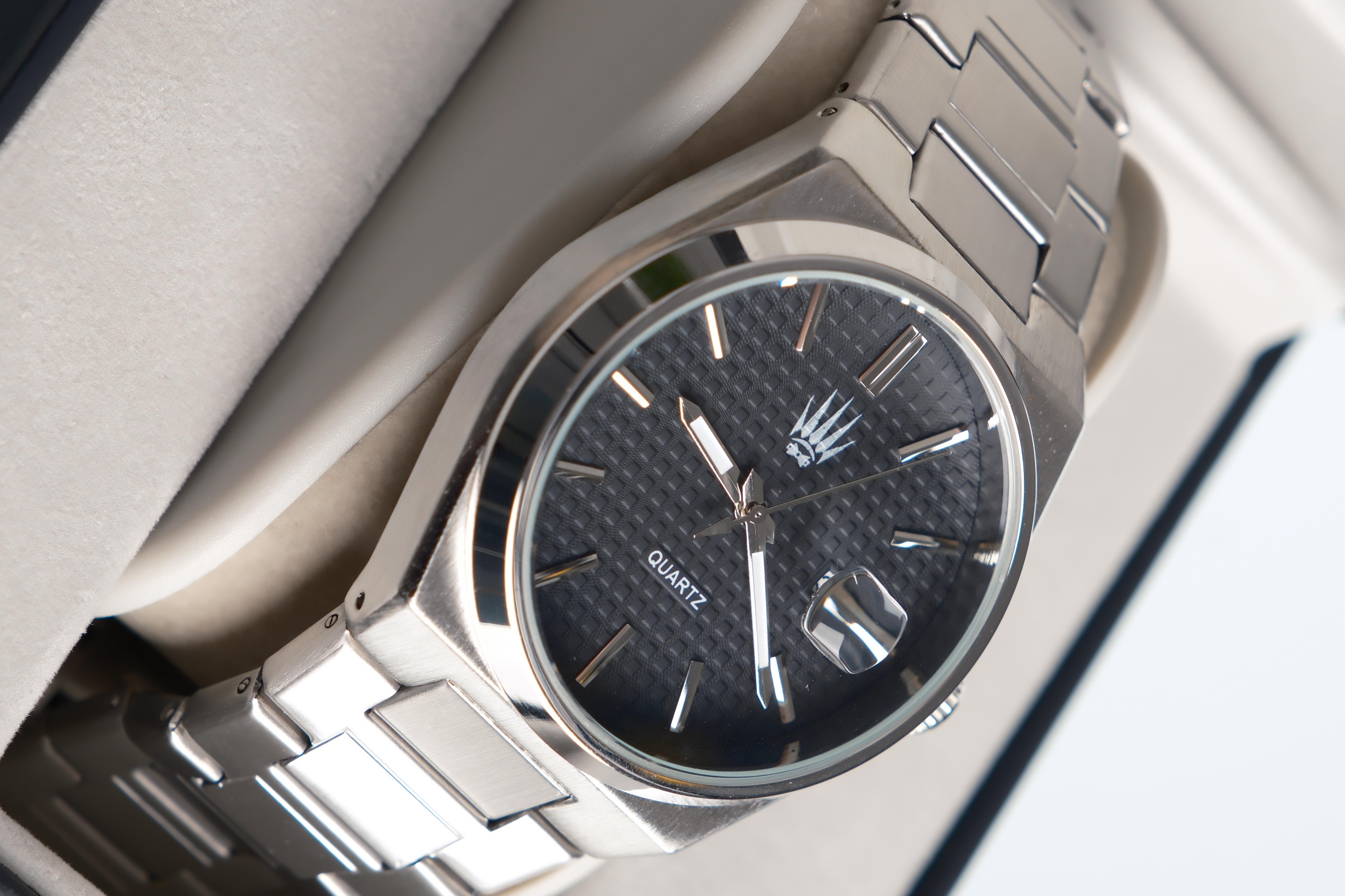 Vortex Silver SİYAH Çelik Kol SaatiKol SaatiWATCHOFROYALVORTEXVortex Silver SİYAH Çelik Kol Saati