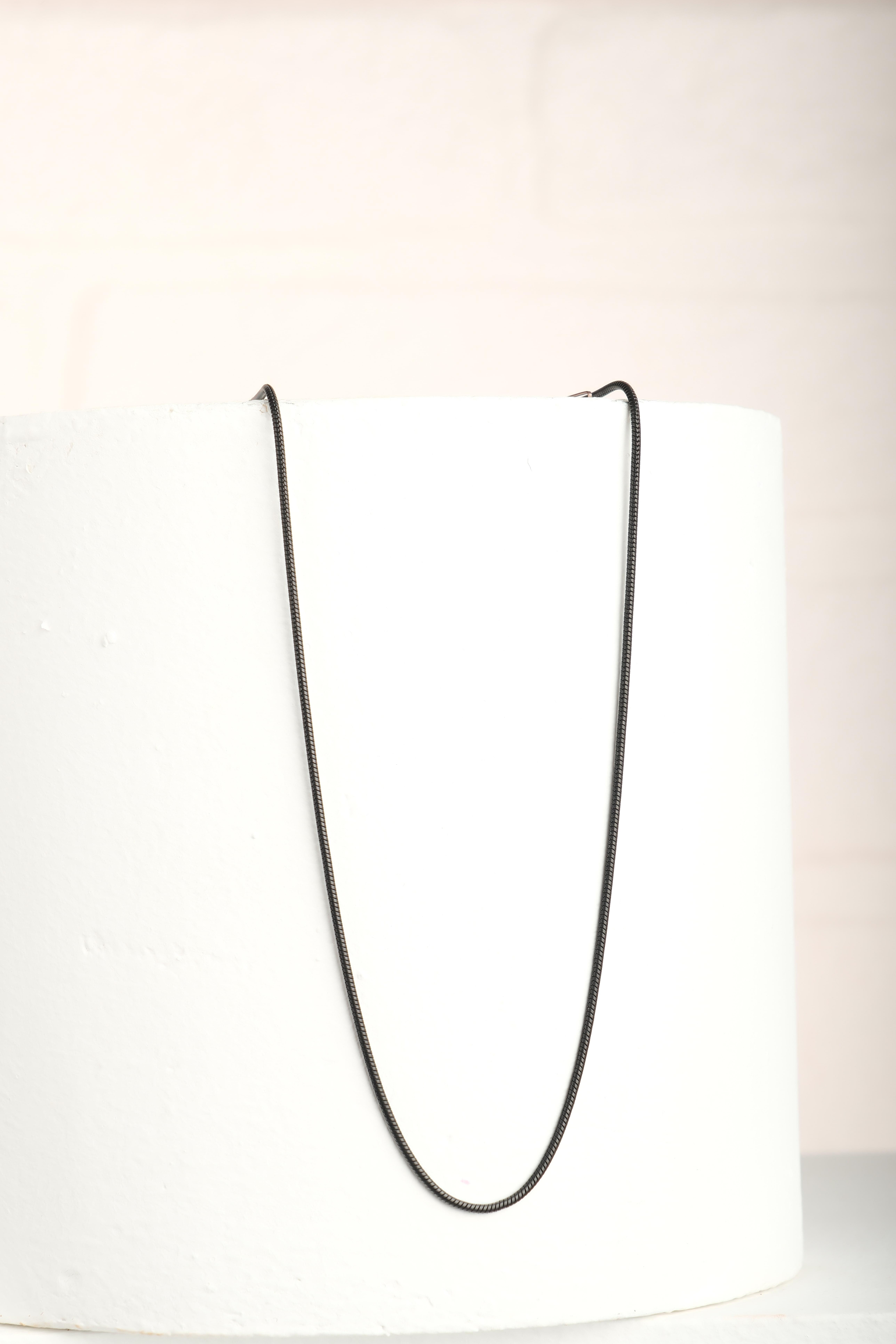 LİANA SİYAH ZİNCİR ÇELİK KOLYENecklaceWATCHOFROYALLİANALİANA SİYAH ZİNCİR ÇELİK KOLYE