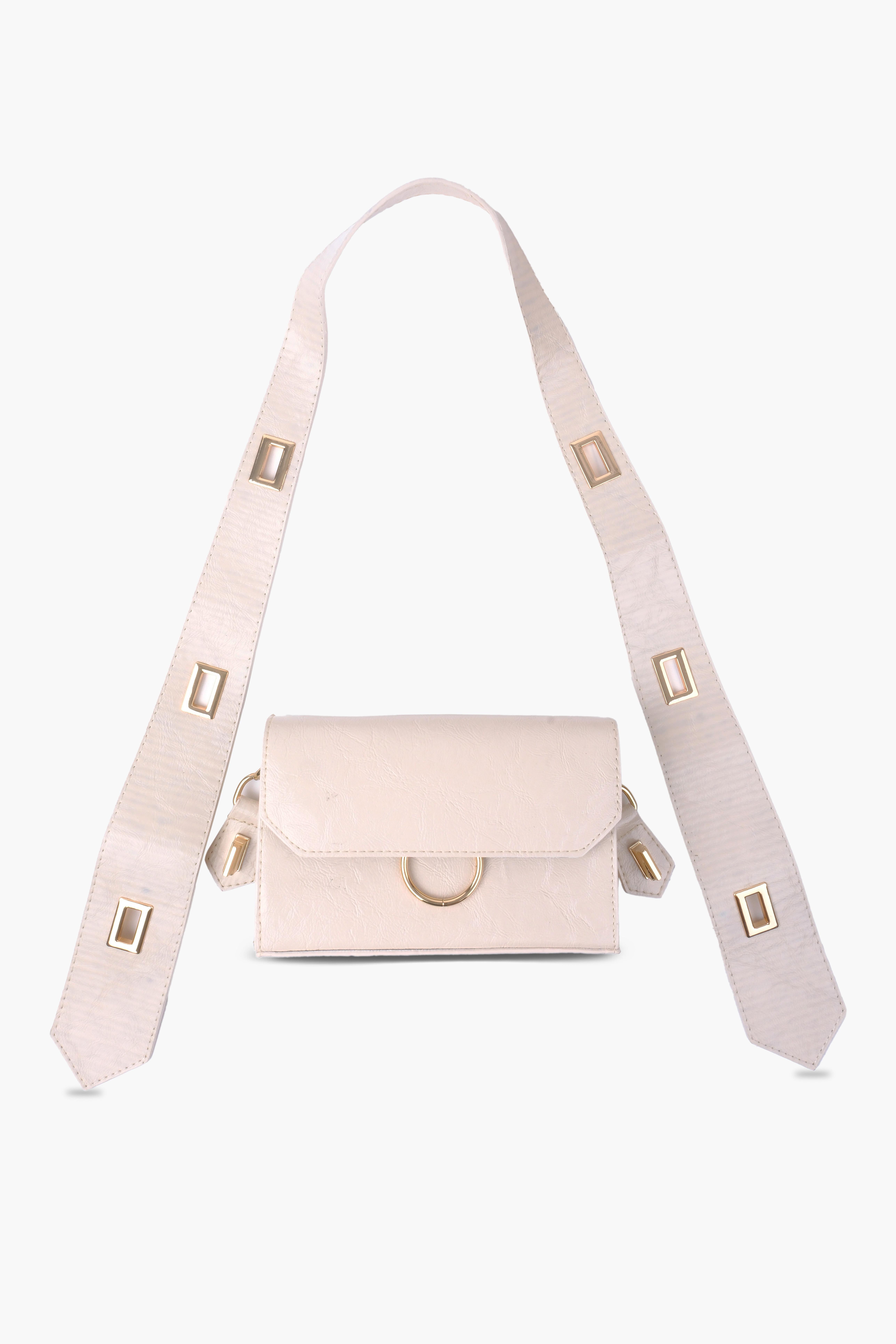 Kadın Desenli Krem Deri Ayarlanabilir Omuz Ve El Çantası DinaOmuz ÇantasıWATCHOFROYALDİNAKadın Desenli Krem Deri Ayarlanabilir Omuz Ve El Çantası Dina