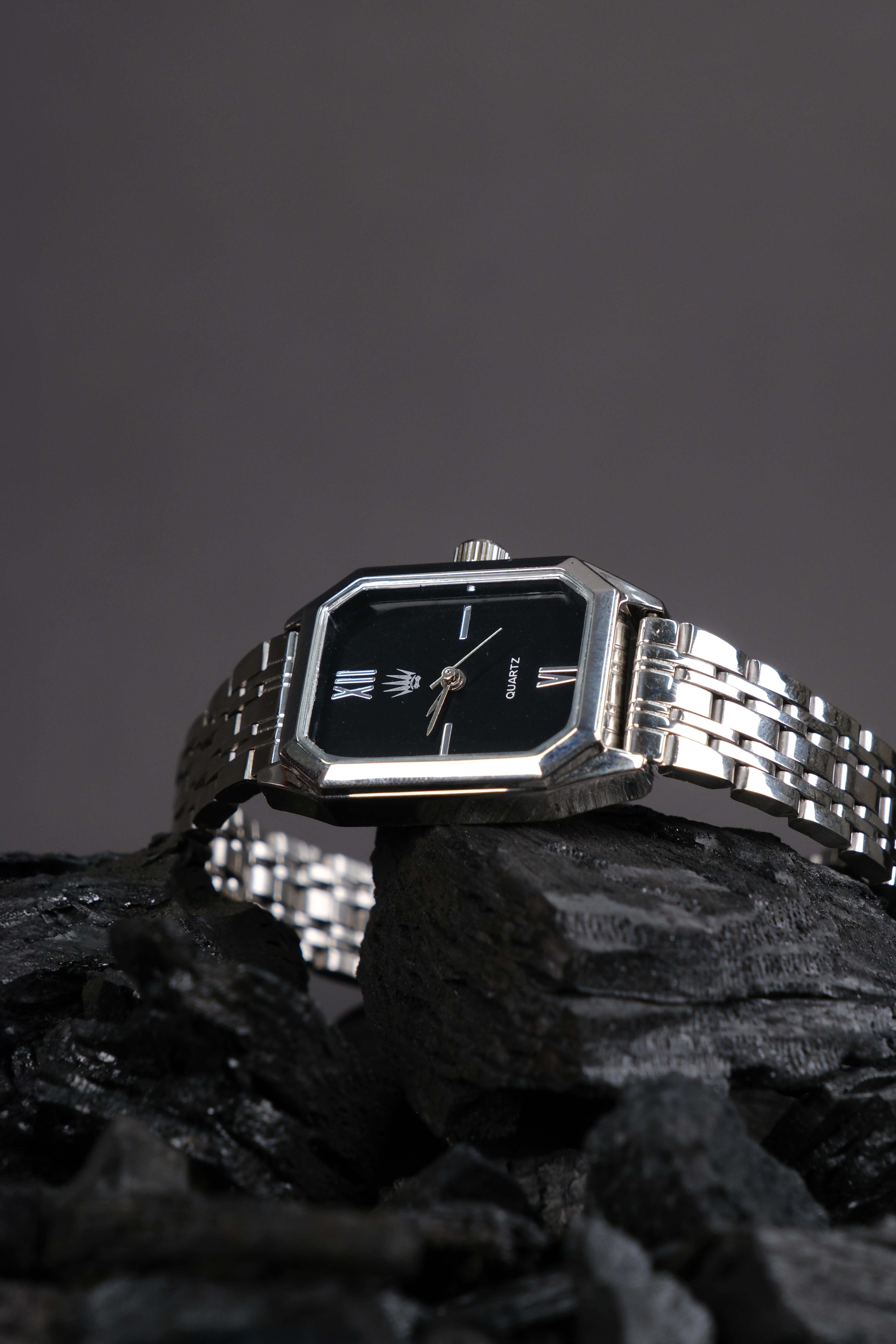 BELLA SILVER BLACK ÇELİK KADIN KOL SAATİSaatWATCHOFROYALBELLABELLA SILVER BLACK ÇELİK KADIN KOL SAATİ