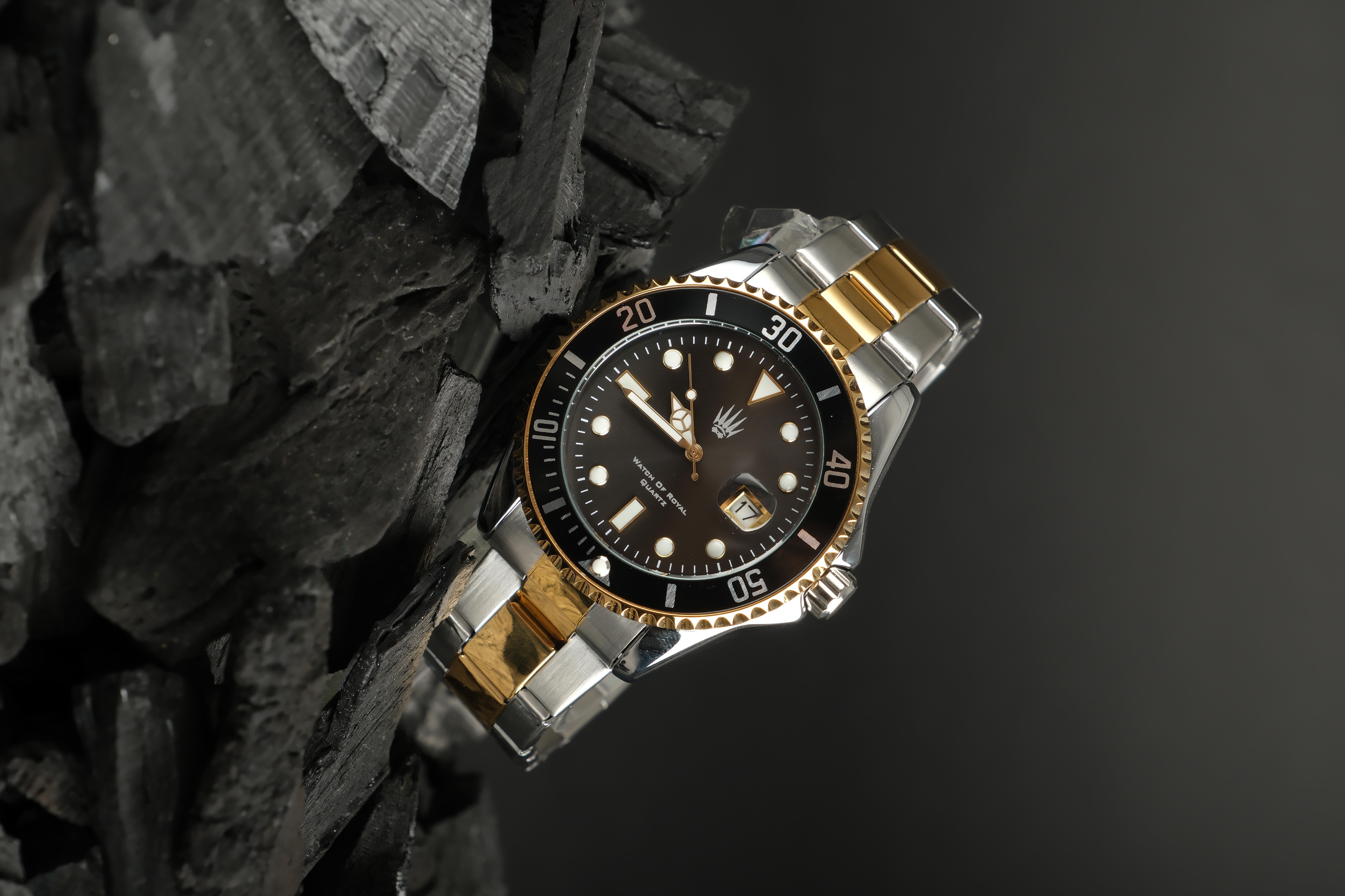 Richard Silver Gold Black Çelik Kol SaatiWatchesWATCHOFROYALRichardRichard Silver Gold Black Çelik Kol Saati