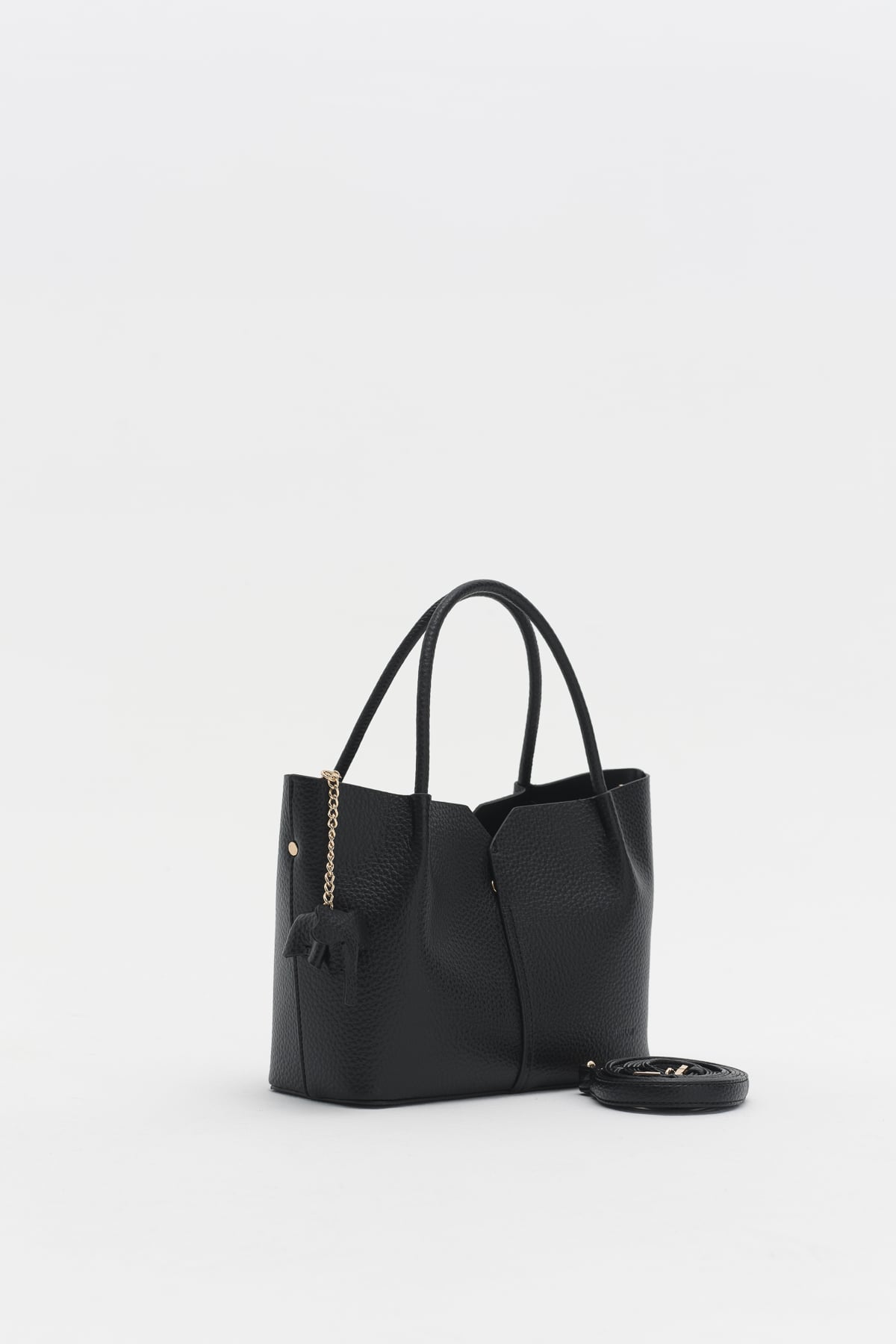 Charm Aksesuarlı Satchel Çanta  Siyah