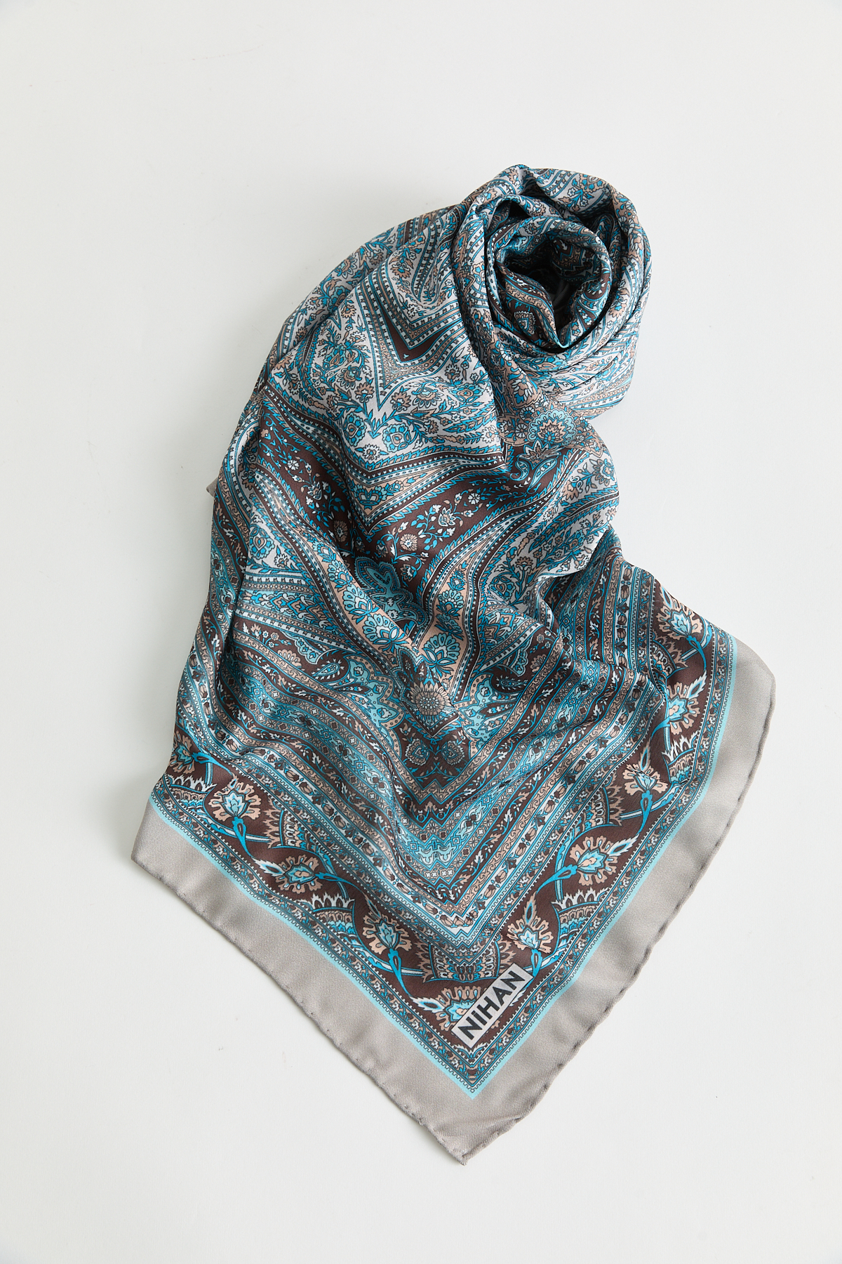 Nihan Desenli Soft Eşarp  Gri