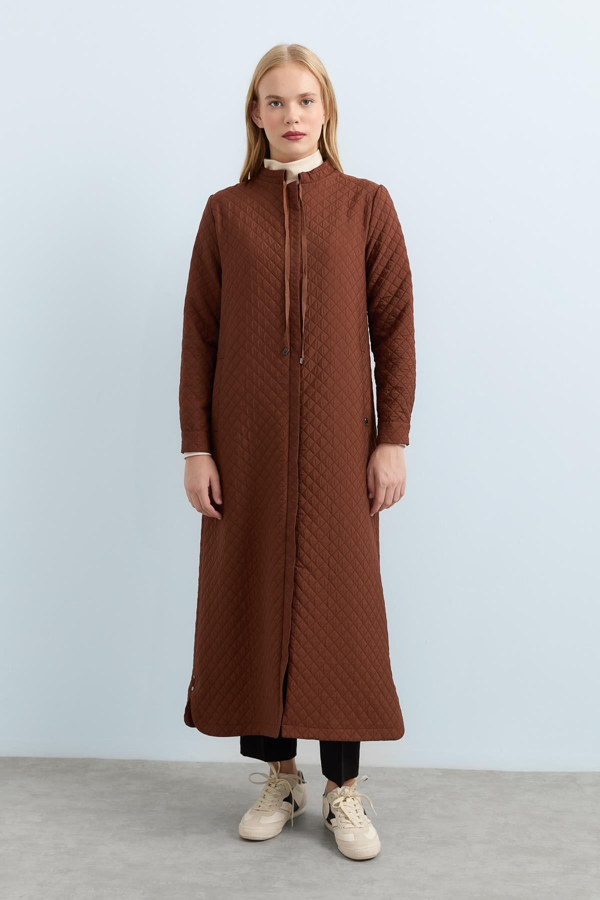 NİHAN Pardesü Nihan İnce Kapitone Bağcık Detaylı Pardesü  Kahve_modest