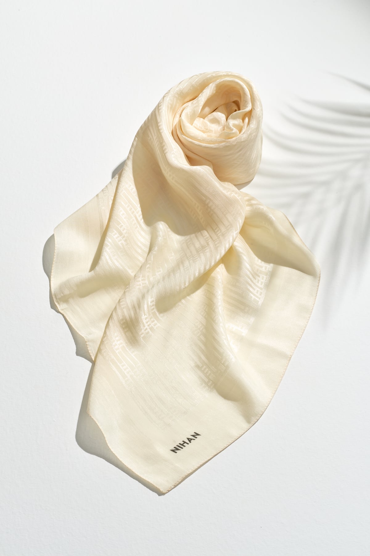 NİHAN Stil Eşarp Nihan Jakarlı Pamuk Lyocell Eşarp  Ekru_modest