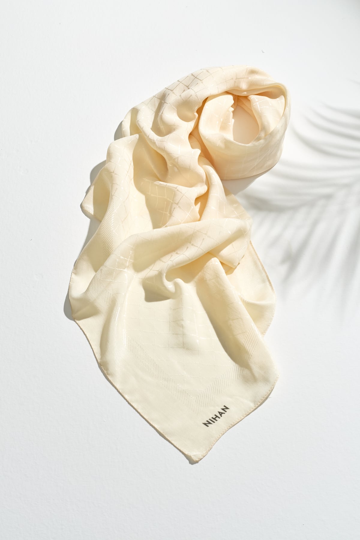 NİHAN Stil Eşarp Nihan Jakarlı Pamuk Lyocell Eşarp  Ekru_modest
