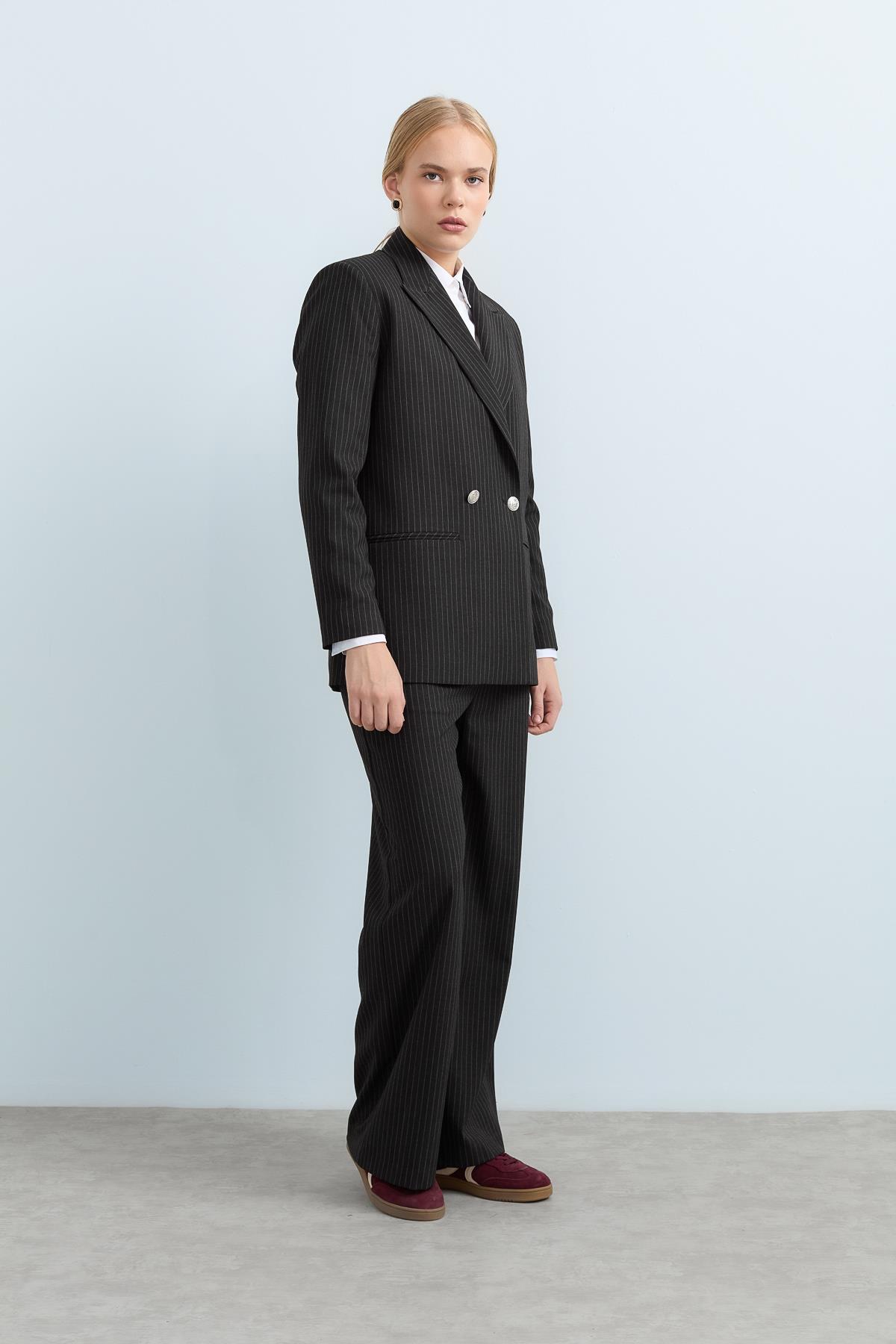 NİHAN Ceket Nihan Kılıç Yaka Çizgili Blazer Ceket  Füme_modest