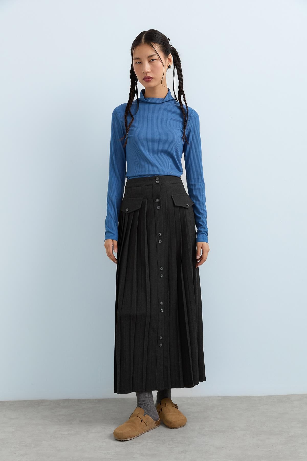 NİHAN Etek Nihan Önden Düğmeli Piliseli Etek  Füme_modest