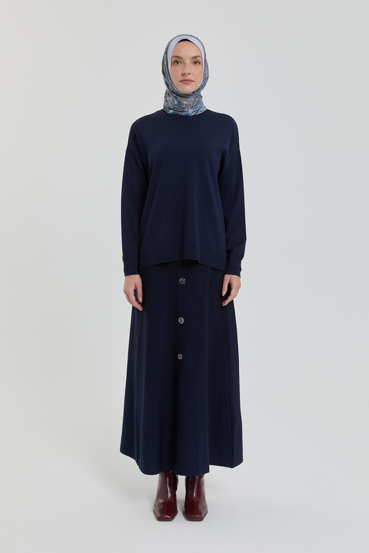 NİHAN Takım Düğme Detaylı Etek Bluz Rayon Takım  Lacivert_modest