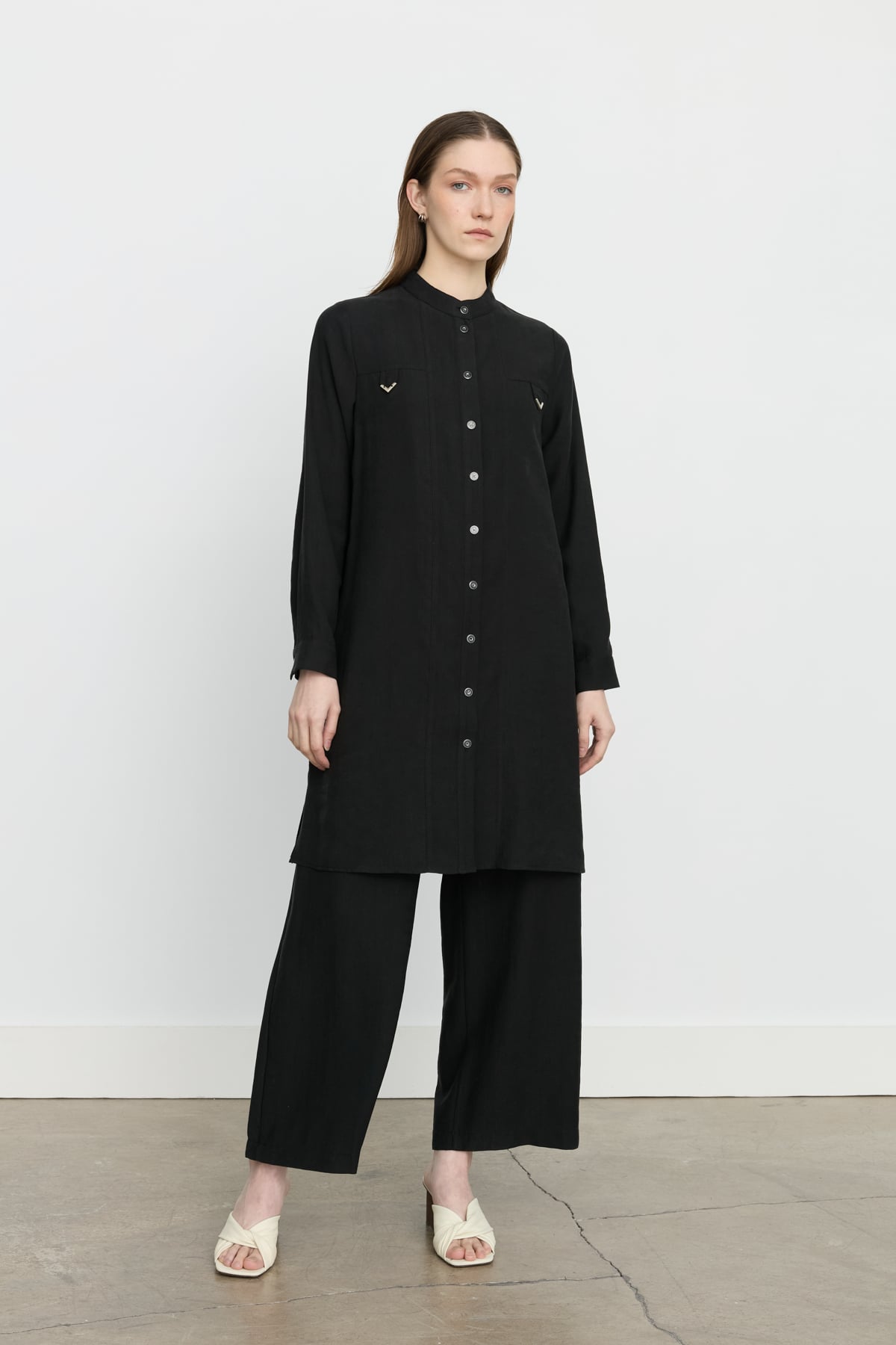 NİHAN Tunik Nihan Aller Detaylı Tencel Tunik  Siyah_modest