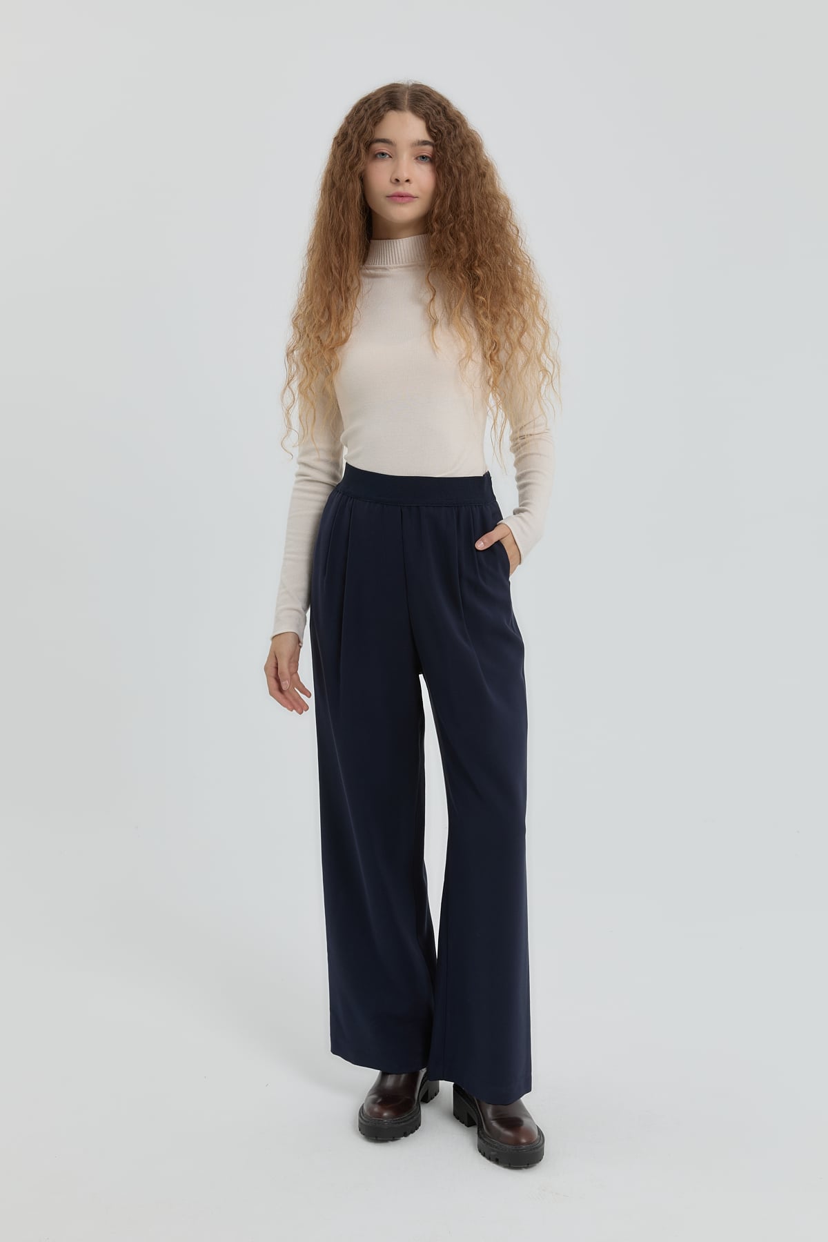 NİHAN Pantolon Nihan Beli Lastikli Modal Pileli Pantolon  Lacivert_modest