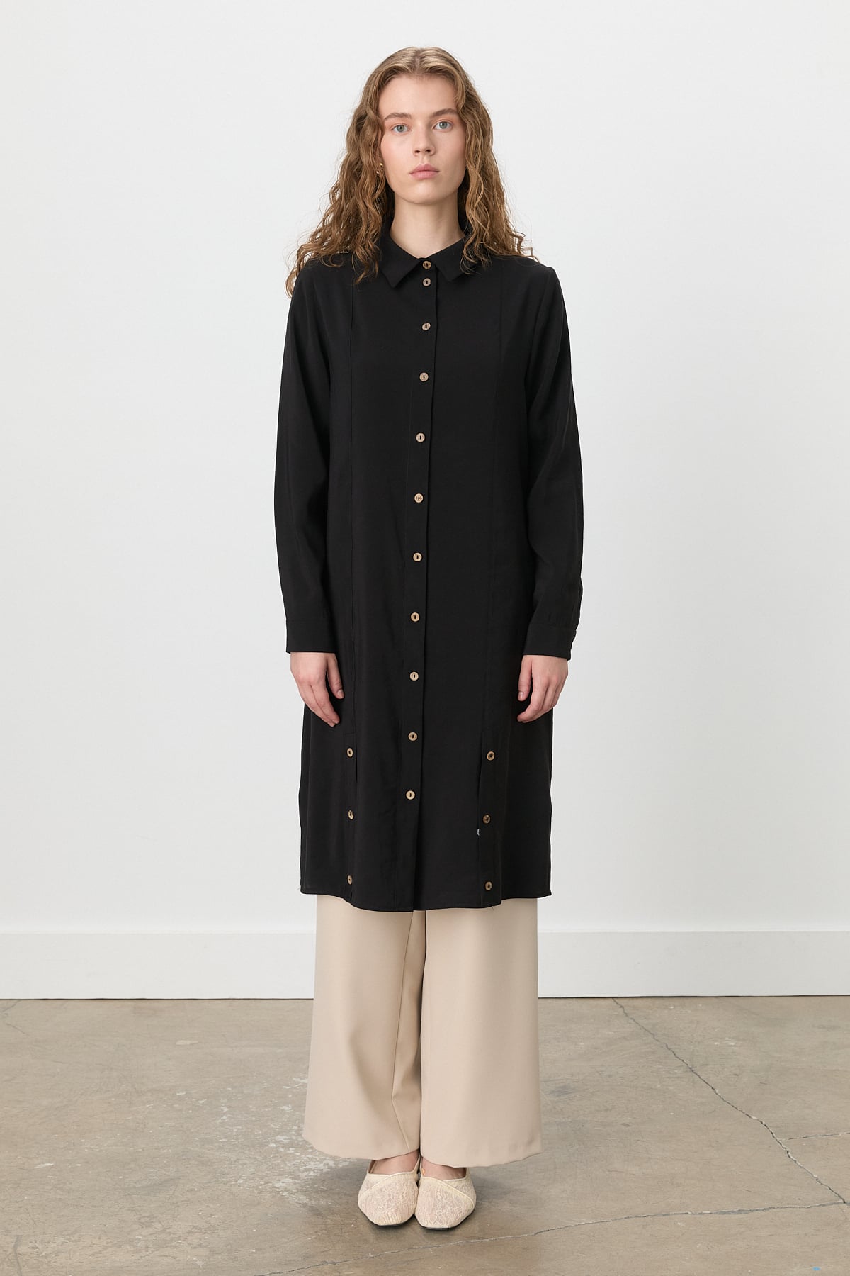NİHAN Tunik Nihan Düğme Detaylı Gömlek Yaka Modal Tunik  Siyah_modest