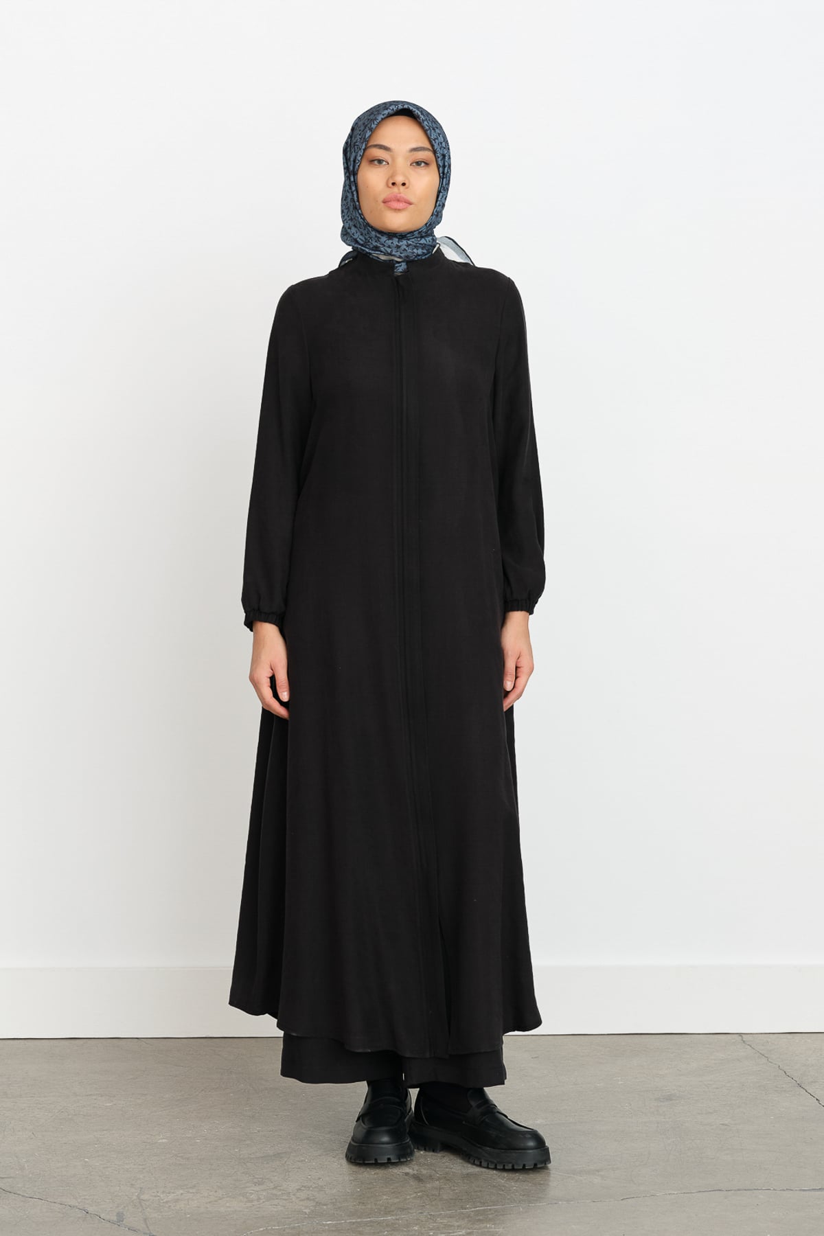 NİHAN Pardesü Nihan Kolları Lastikli Tencel Ferace  Siyah_modest