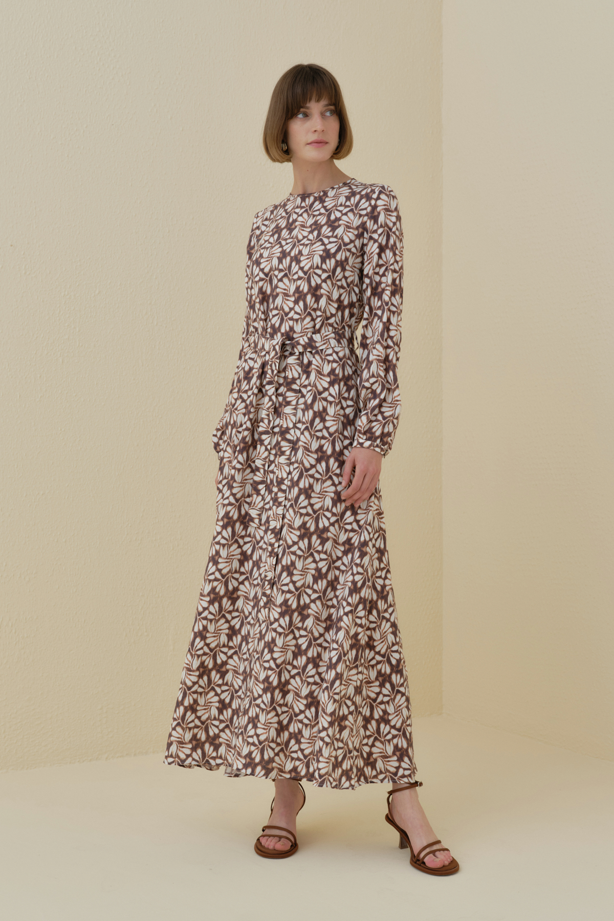 NİHAN Elbise Nihan Kuşaklı Empirme Elbise  Kahve_modest