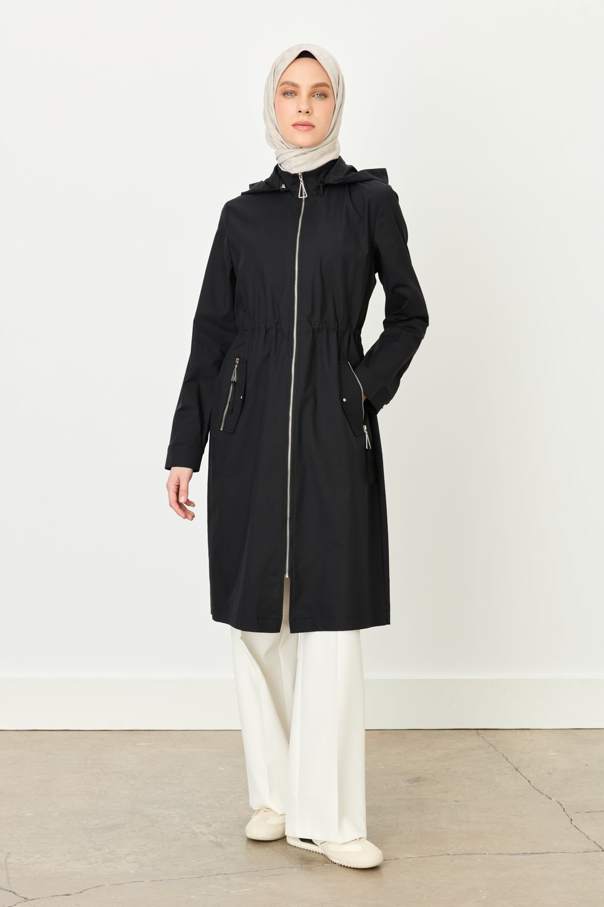 NİHAN Kap Nihan Seyyar Kapşonlu Fermuar Detaylı Kap  Siyah_modest