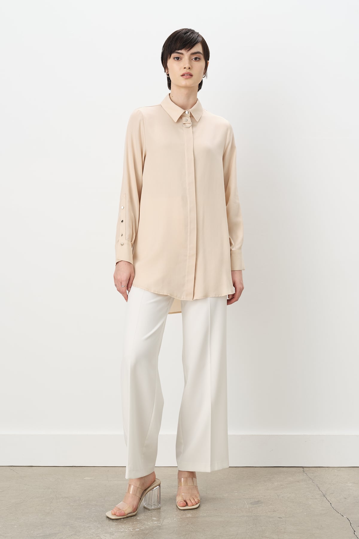 NİHAN Tunik Nihan Toka Detaylı Tencel Tunik  Bej_modest