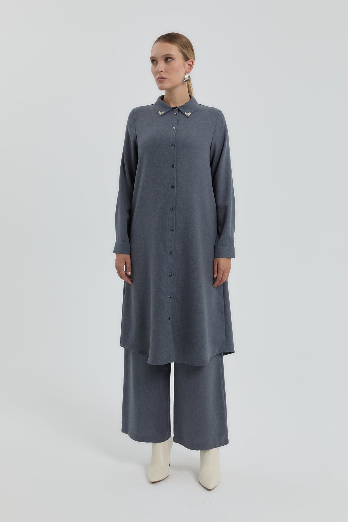 NİHAN Tunik Nihan Yaka Aksesuarlı Tunik  Gri_modest