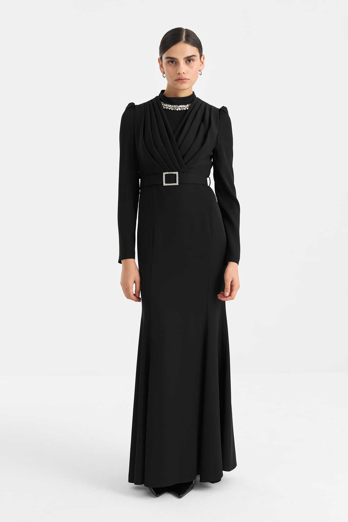 NİHAN Elbise Nihan Yakası Taşlı Kemerli Elbise  Siyah_modest