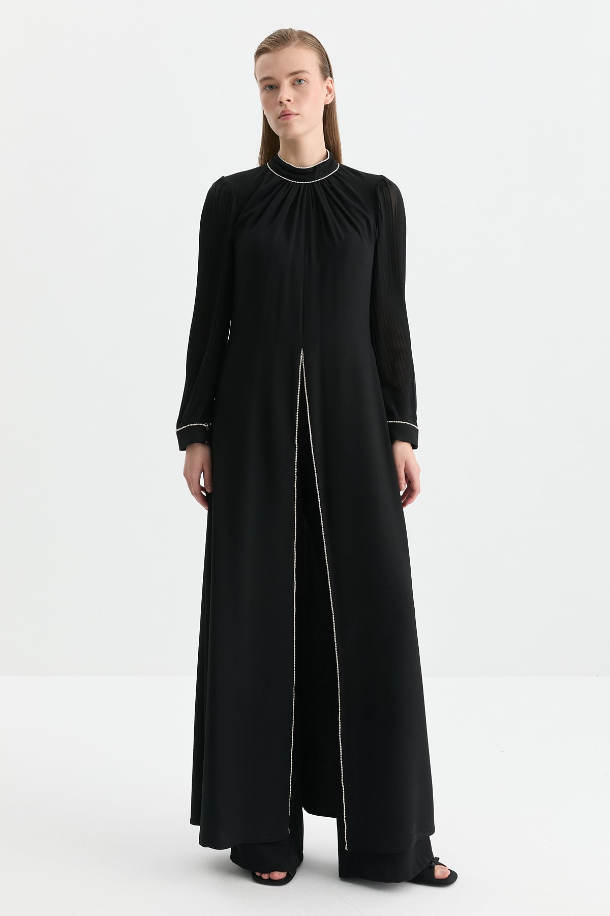 TREND Tulum Hakim Yaka Kolları Piliseli Taşlı Krep Tulum  Siyah_modest