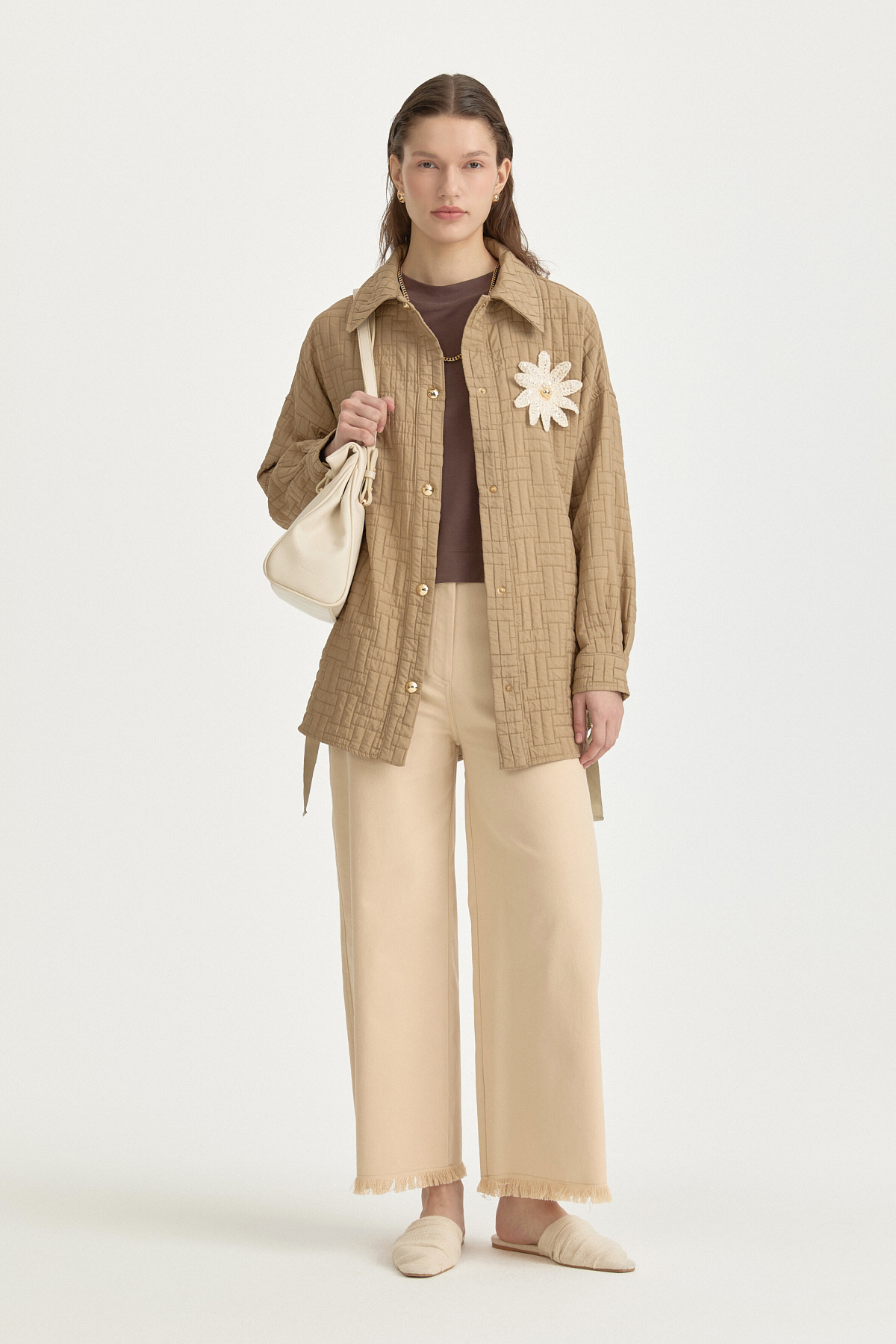 İnce Kapitone Broşlu Ceket  Bej