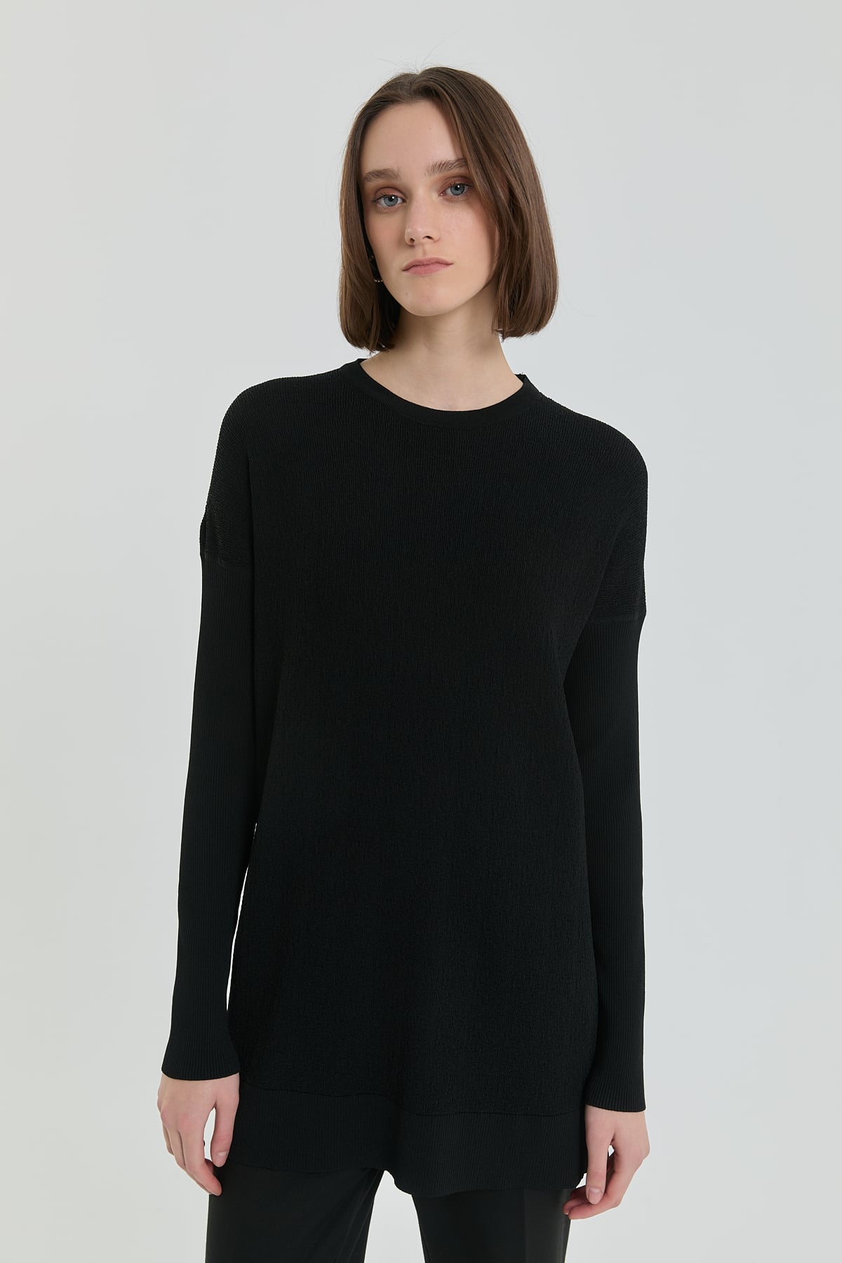 Nihan Ağaç Kabuğu Rayon Triko Tunik  Siyah