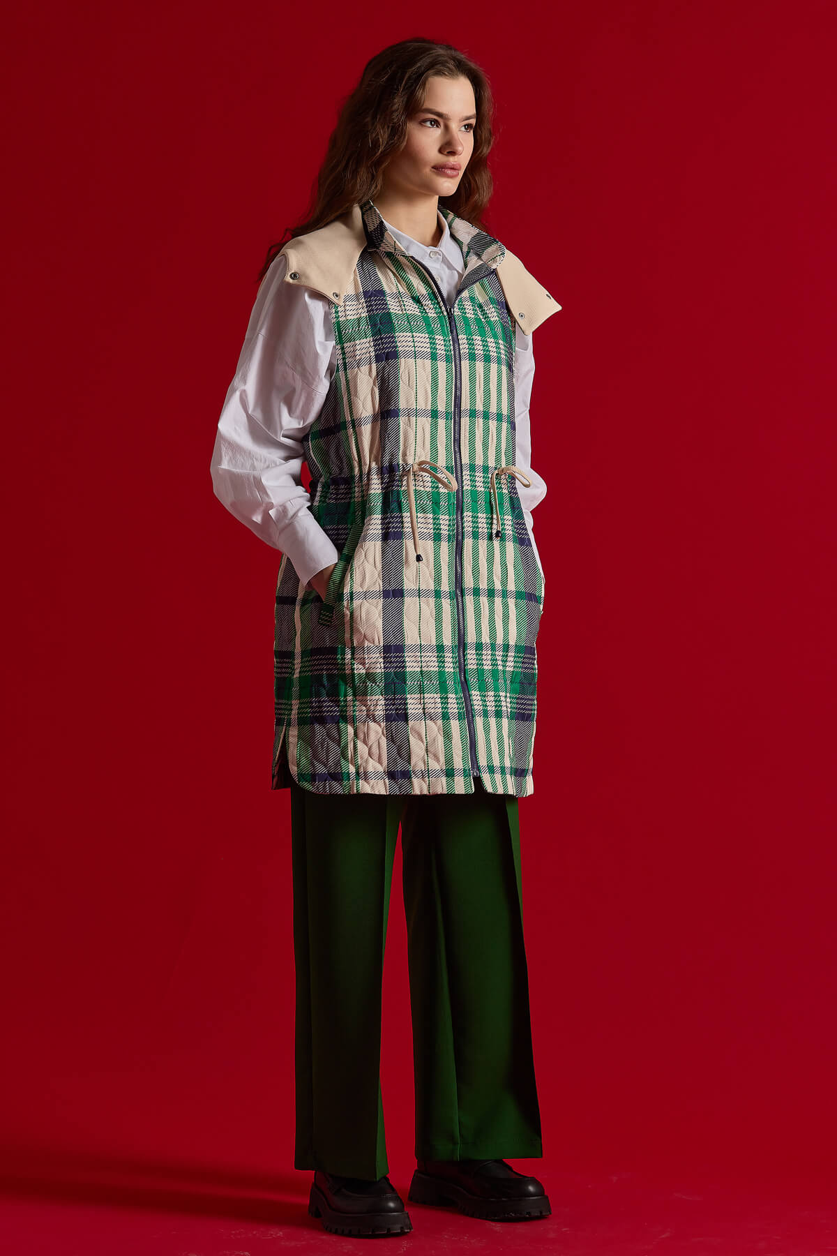 NİHAN Yelek Nihan Ekose Baskılı Kapşonlu Spor Yelek  Benetton Yeşili_modest