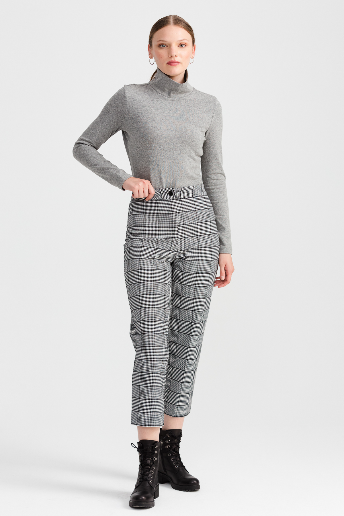 Nihan Checkered Pants Grey