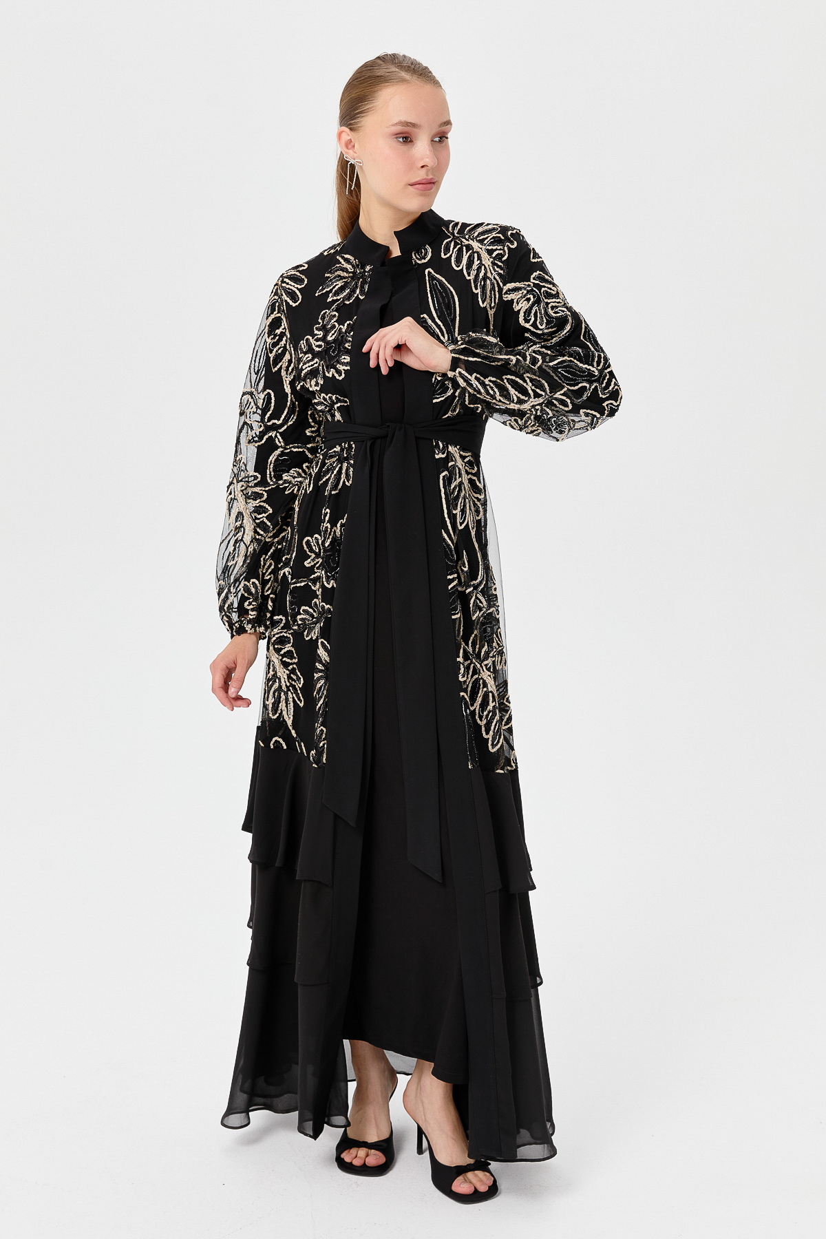 Nihan Ete i F rf rl Nak Detayl kili Abaya Tak m Siyah