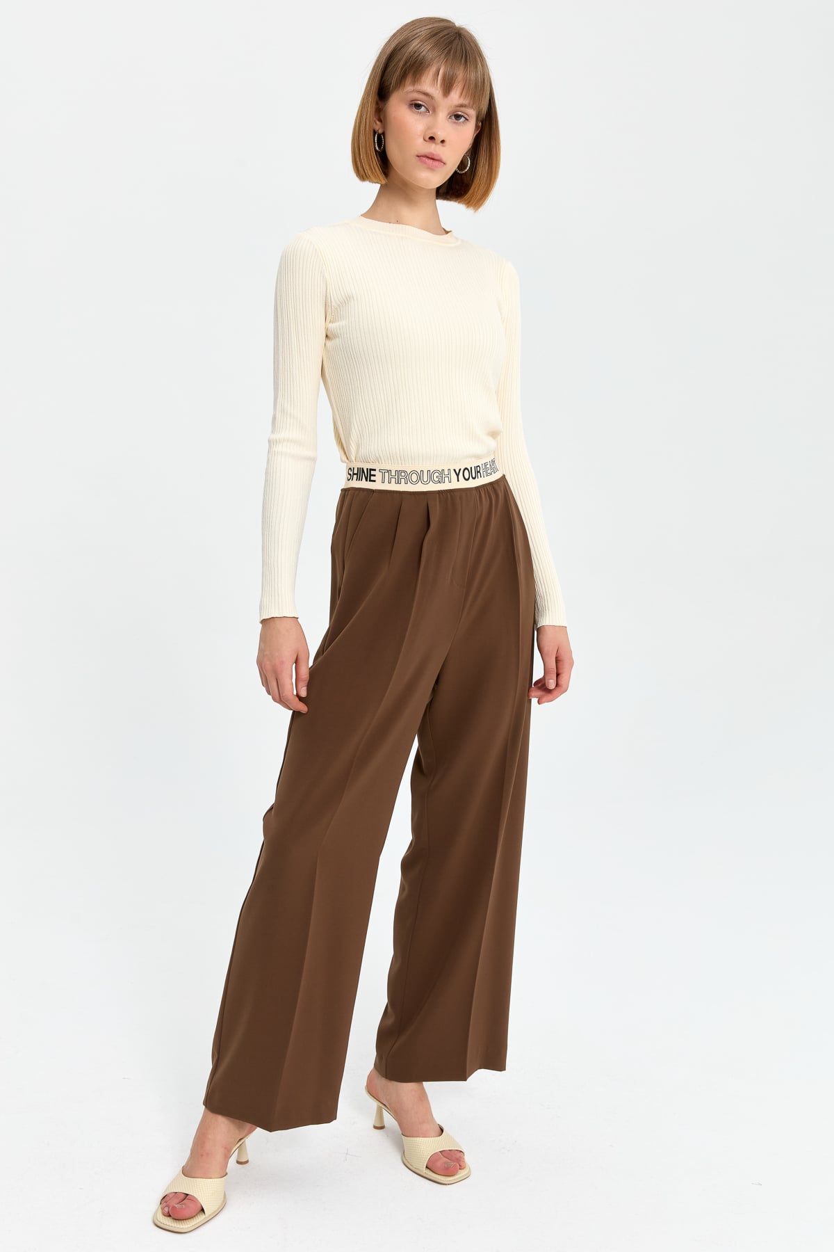 NİHAN Pants Nihan Önü Pilili Bol Paça Pantolon  Kahve_modest