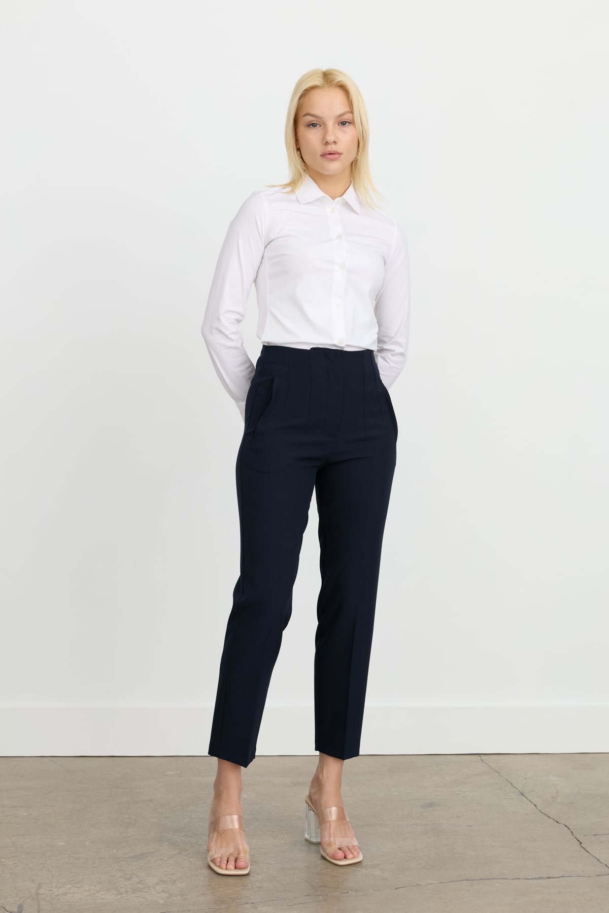 NİHAN Pants Nihan Beli Pensli Ütü İzli Havuç Pantolon  Lacivert_modest