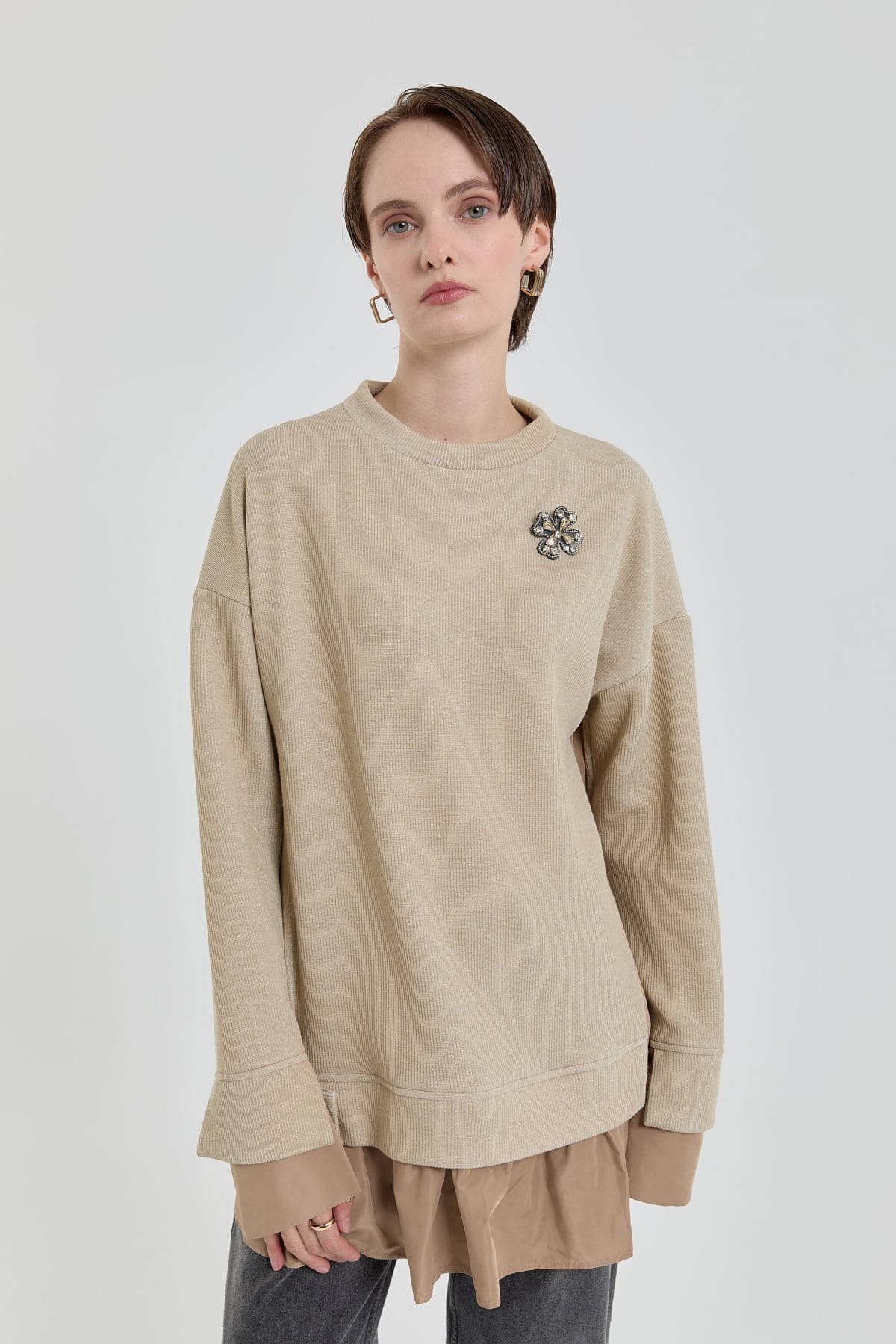 NİHAN Tunic Nihan Broş Detaylı Simli Örme Tunik  Bej_modest